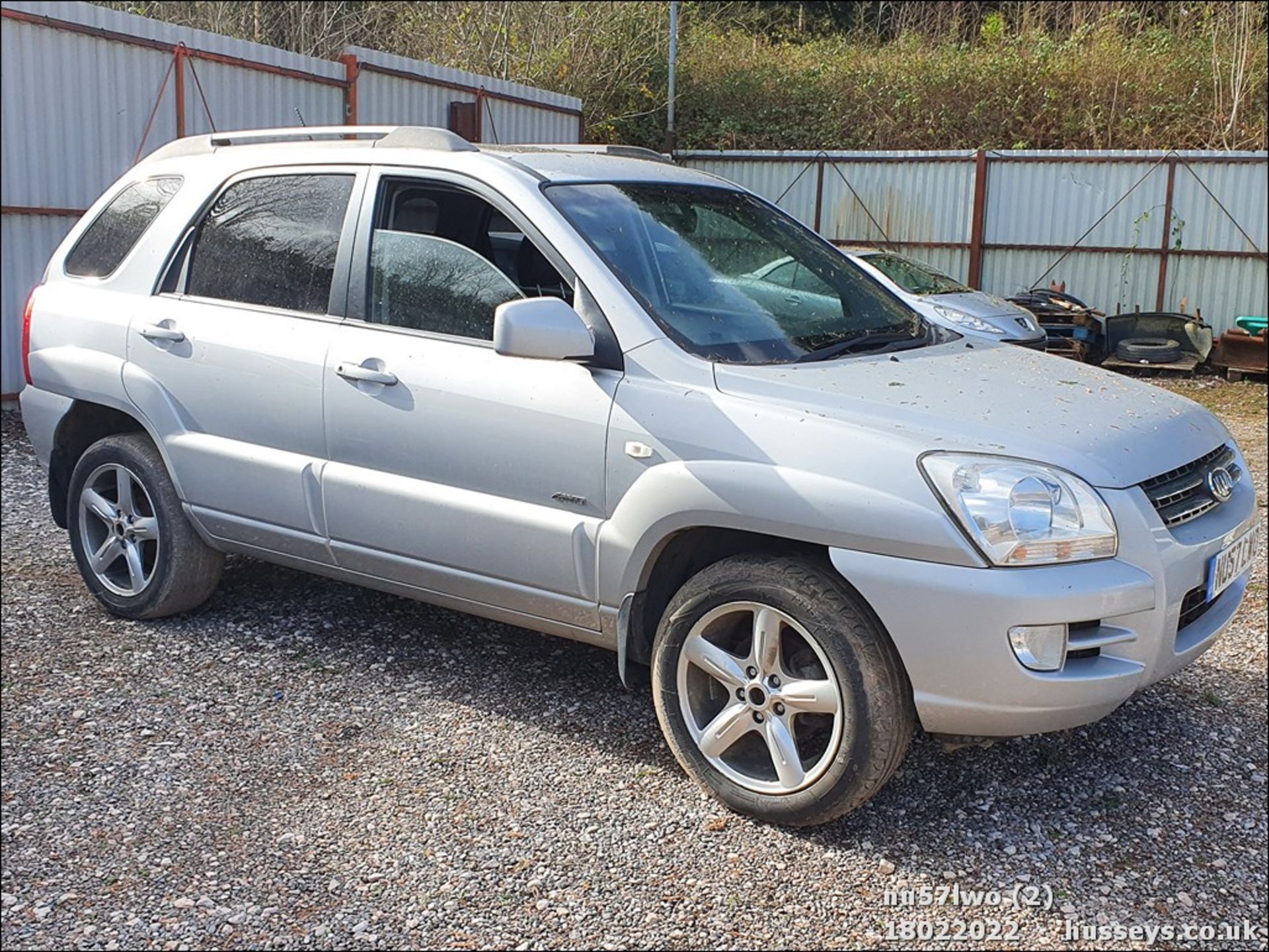 07/57 KIA SPORTAGE TITAN - 1975cc 5dr Hatchback (Silver, 112k)