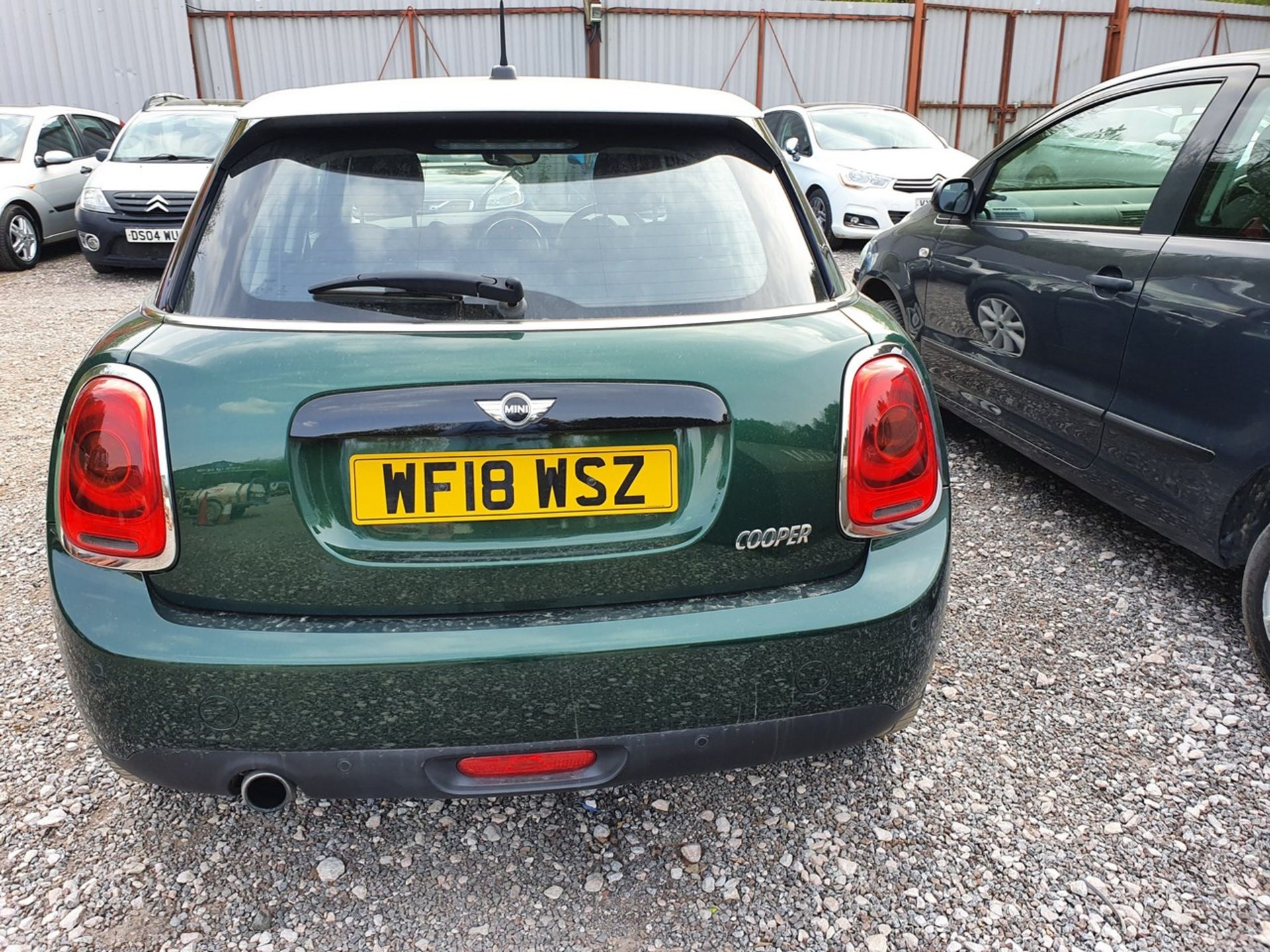 18/18 MINI COOPER - 1499cc 5dr Hatchback (Green, 20k) - Image 19 of 33