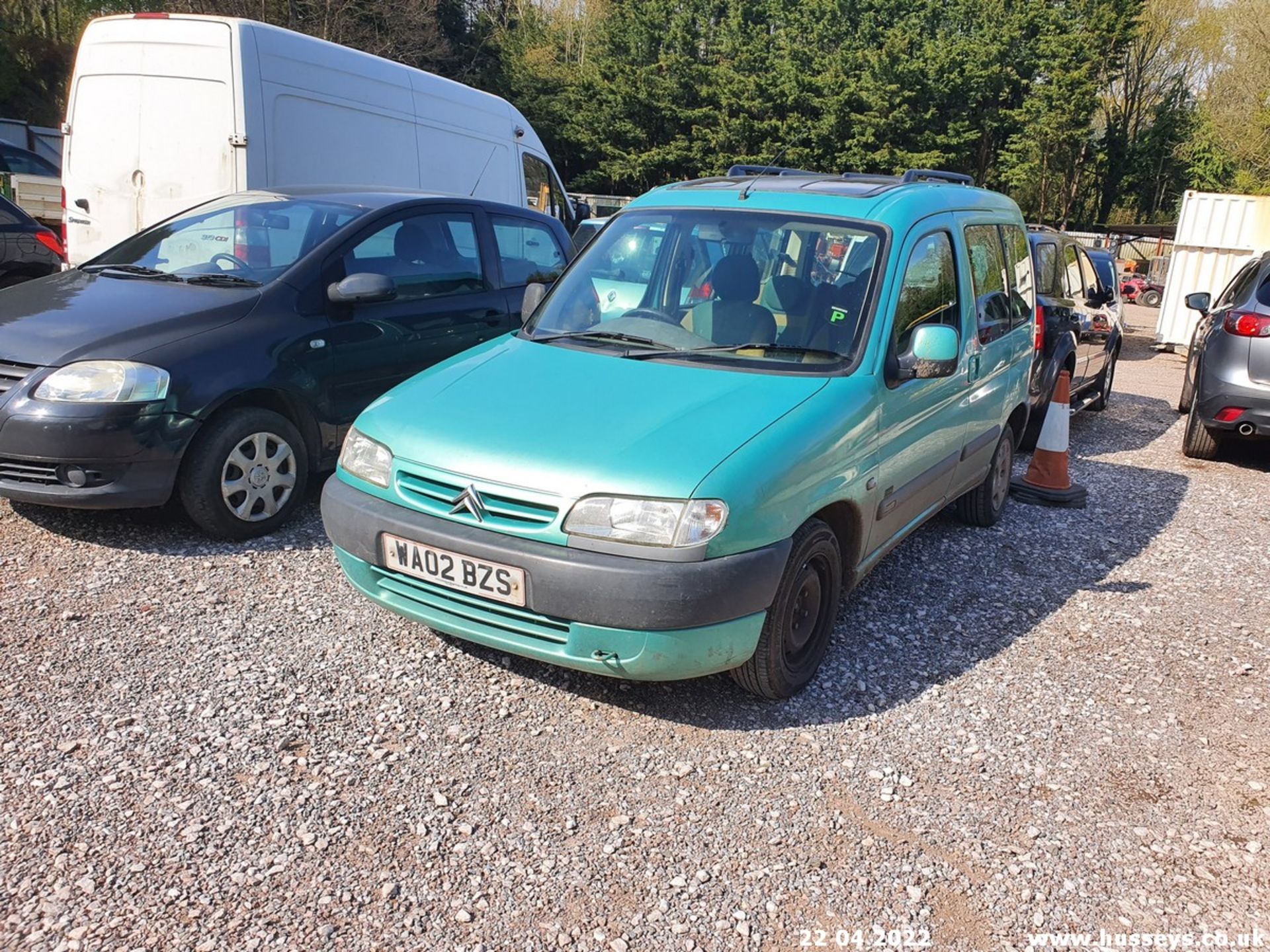 02/02 CITROEN BERLINGO MULTISPACE FORTE - 1868cc 5dr MPV (Green) - Image 7 of 18