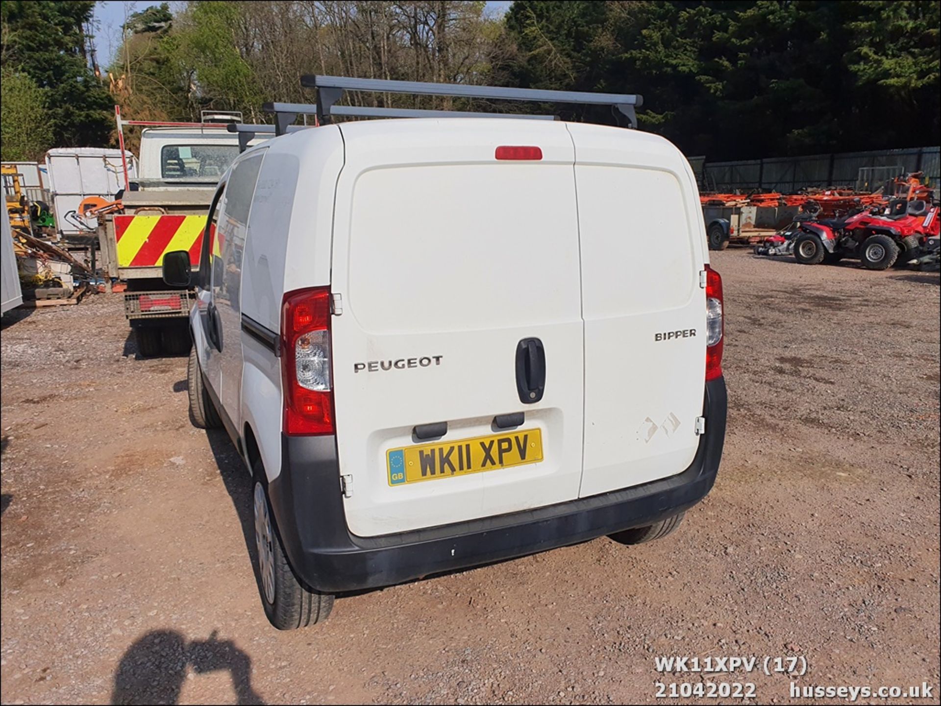 11/11 PEUGEOT BIPPER SE HDI - 1248cc 5dr Van (White, 54k) - Image 17 of 26