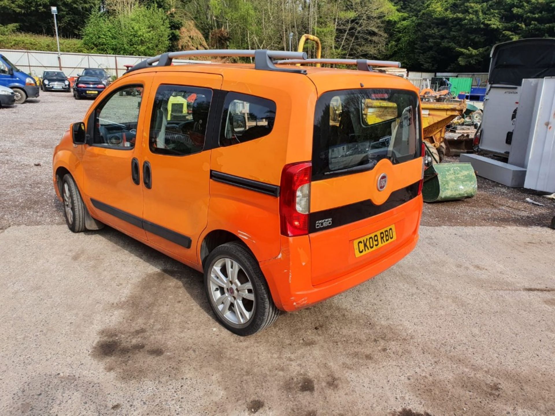 09/09 FIAT QUBO DYNAMIC - 1360cc 5dr MPV (Orange) - Image 4 of 8