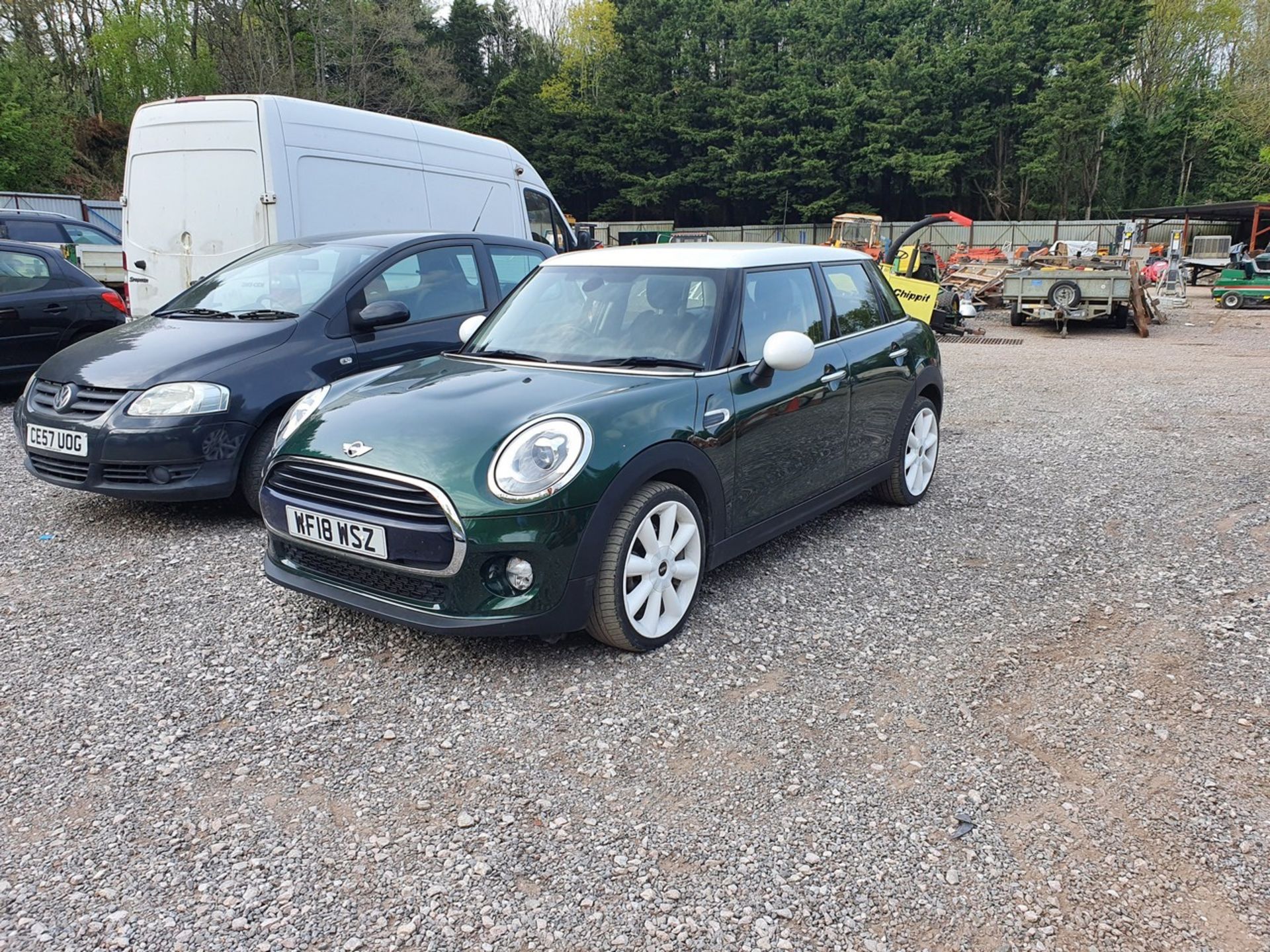 18/18 MINI COOPER - 1499cc 5dr Hatchback (Green, 20k) - Image 10 of 33