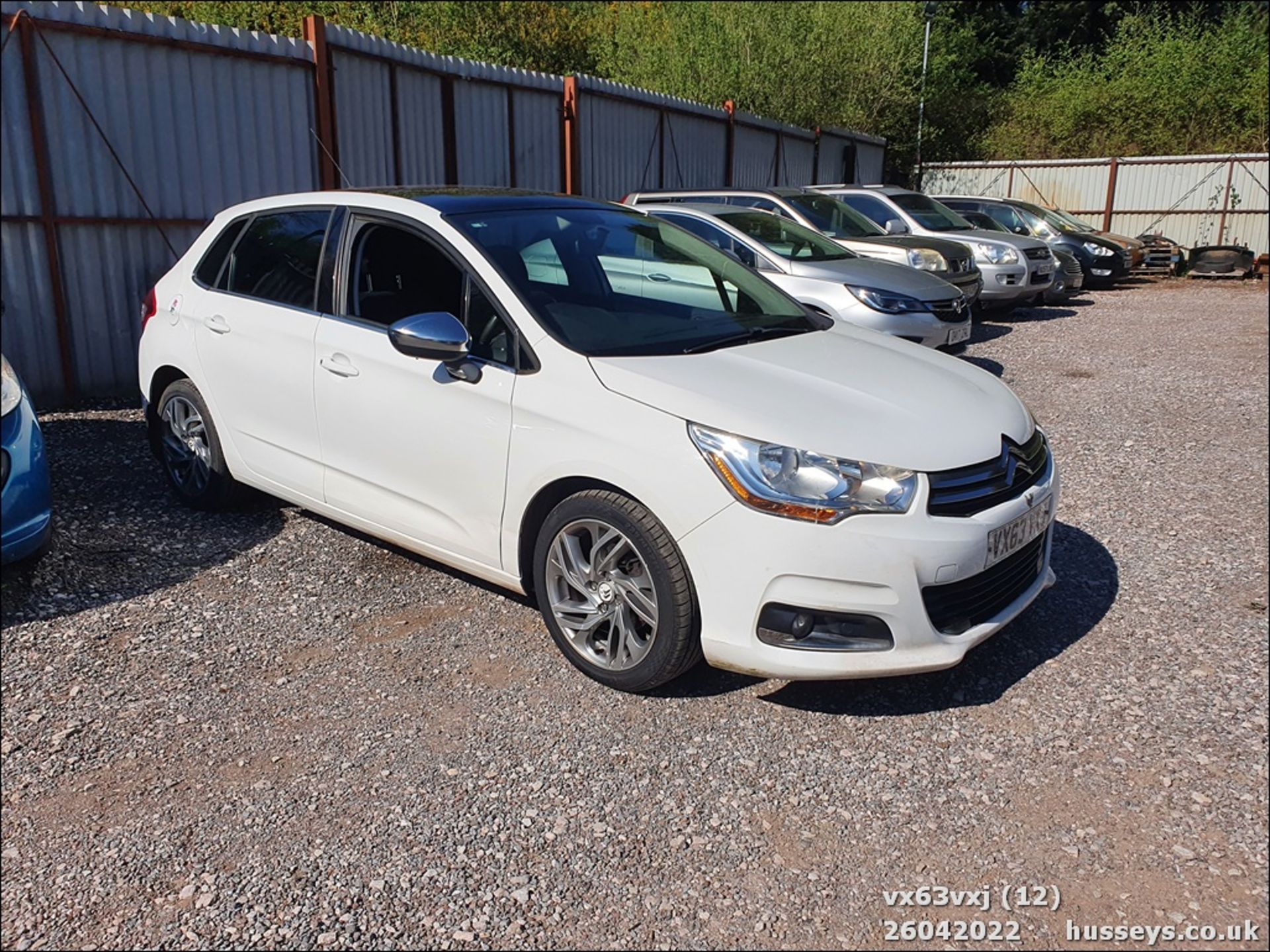 13/63 CITROEN C4 SELECTION AIRDREAM E-H - 1560cc 5dr Hatchback (White, 57k) - Image 12 of 43