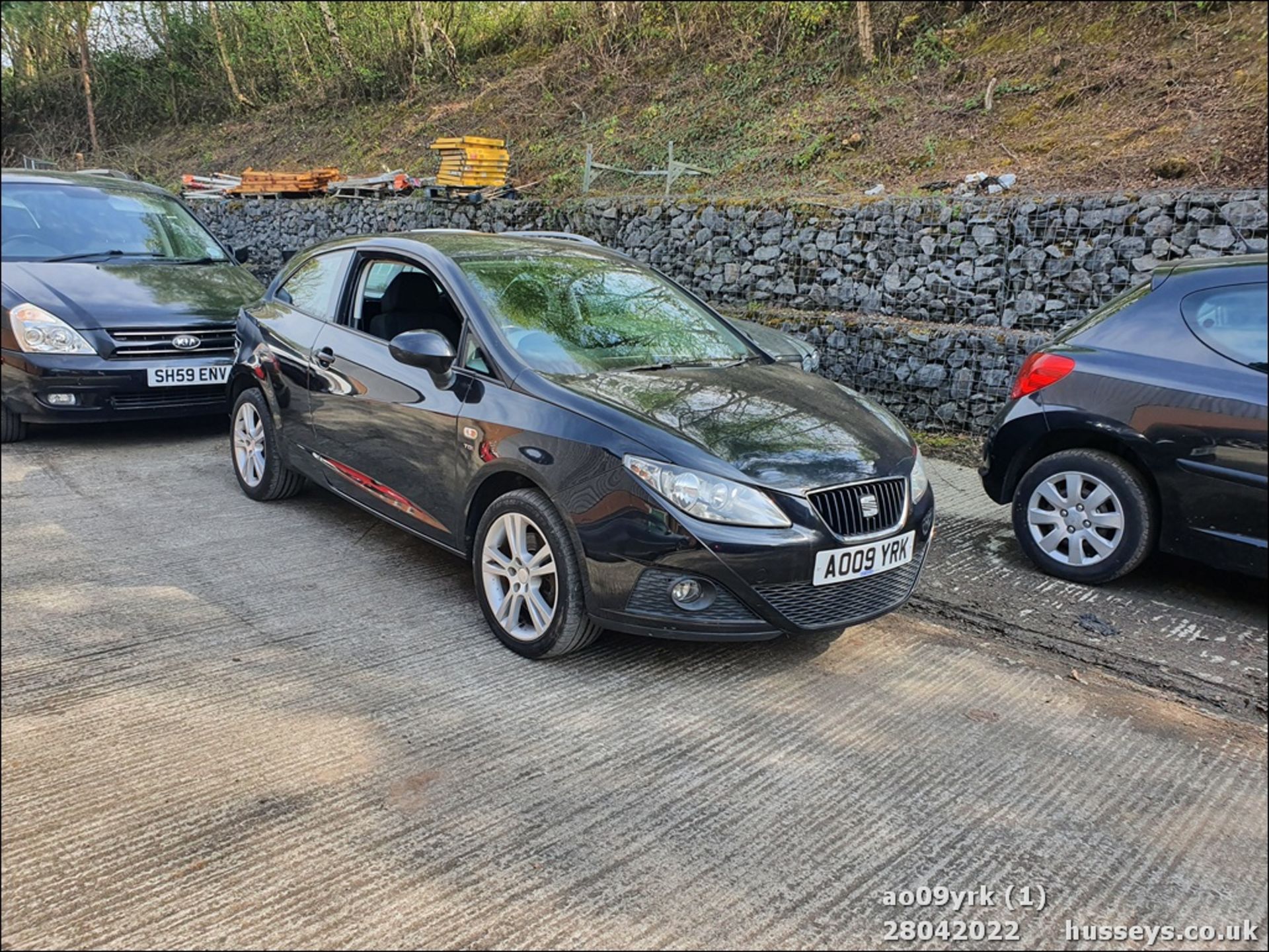 09/09 SEAT IBIZA SPORT TDI - 1896cc 3dr Hatchback (Black, 87k) - Image 2 of 33