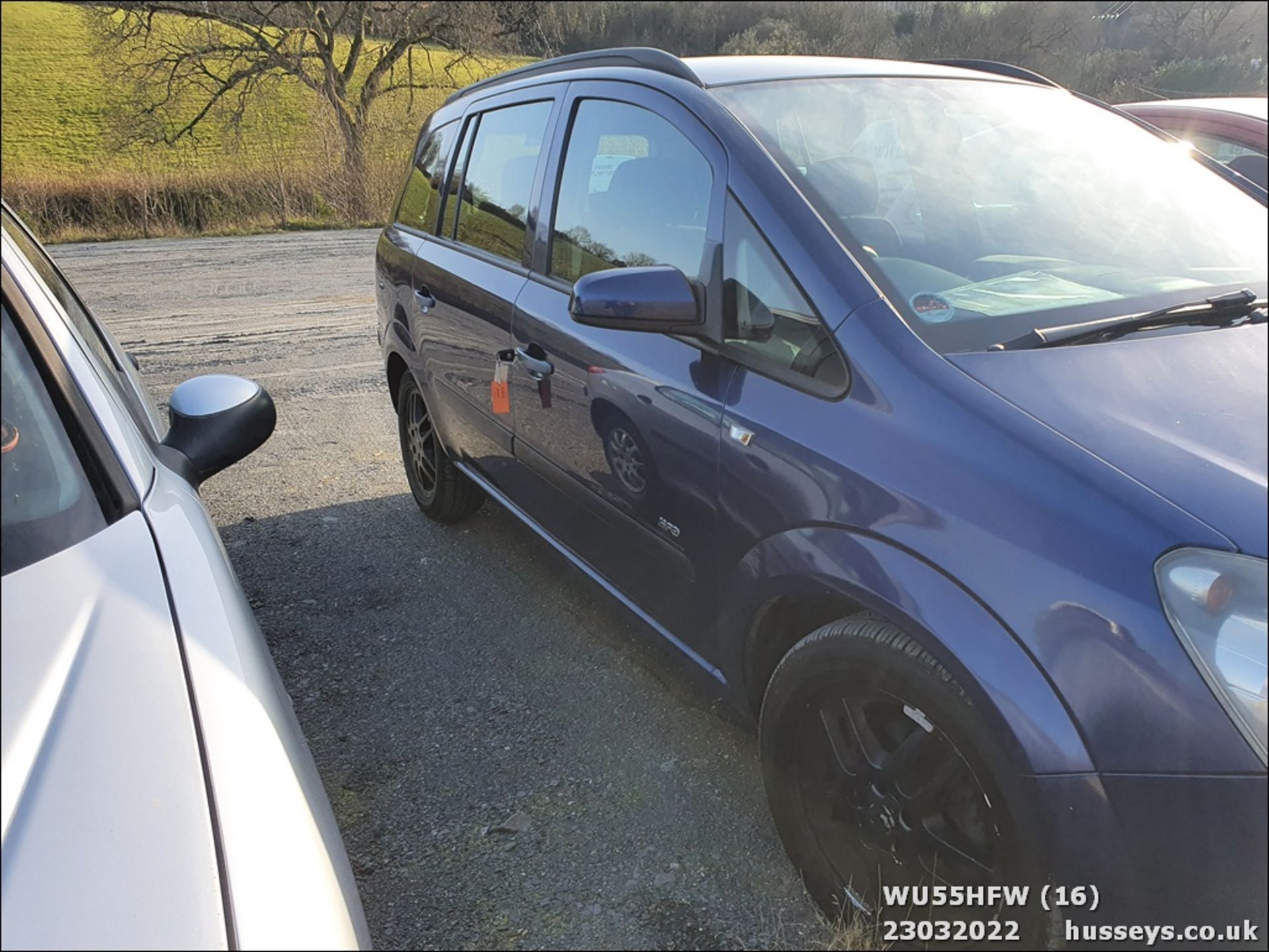 06/55 VAUXHALL ZAFIRA EXPRESSION - 1598cc 5dr MPV (Blue) - Image 16 of 32