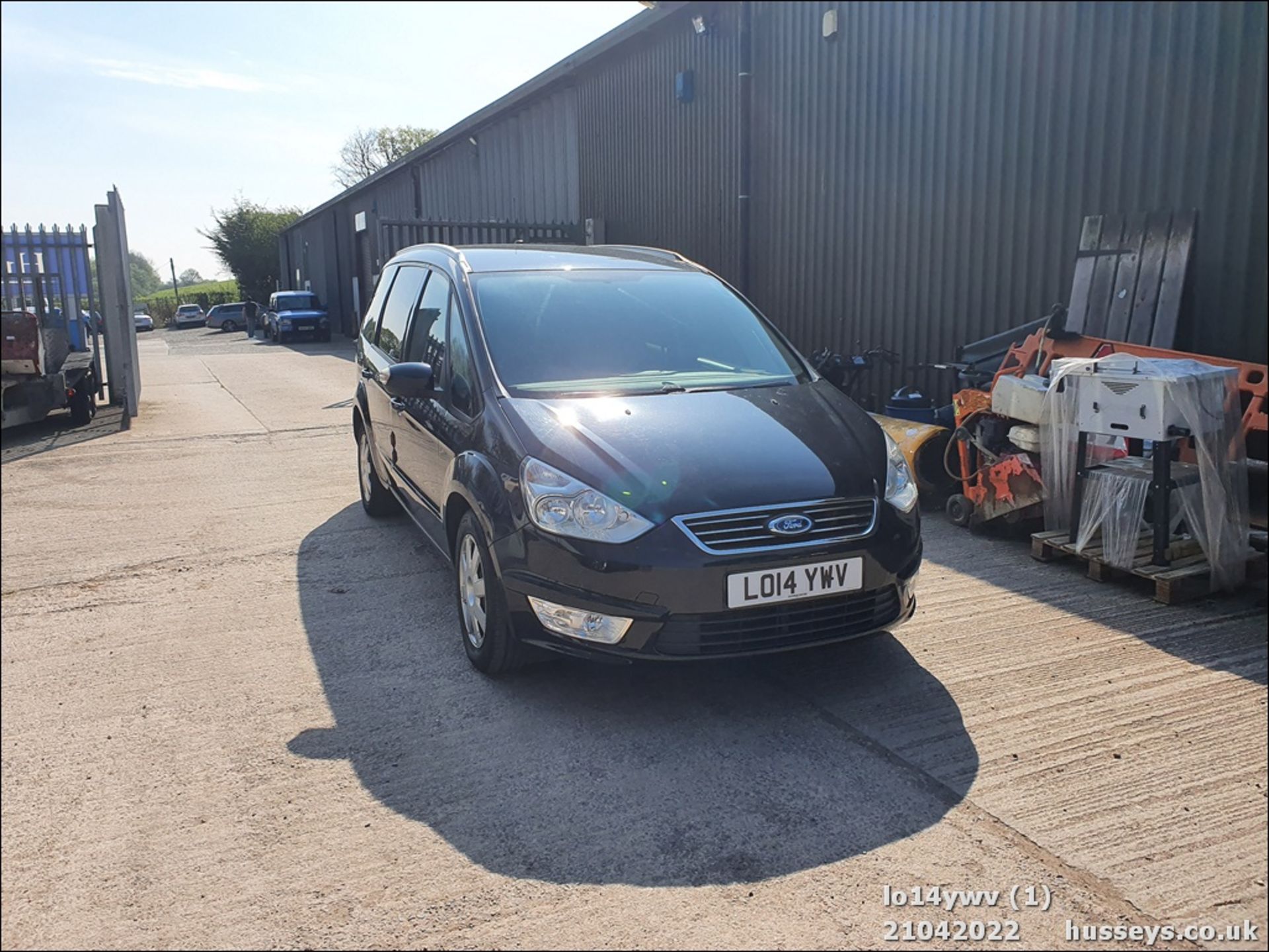 14/14 FORD GALAXY ZETEC TDCI AUTO - 1997cc 5dr MPV (Black, 182k) - Image 2 of 25