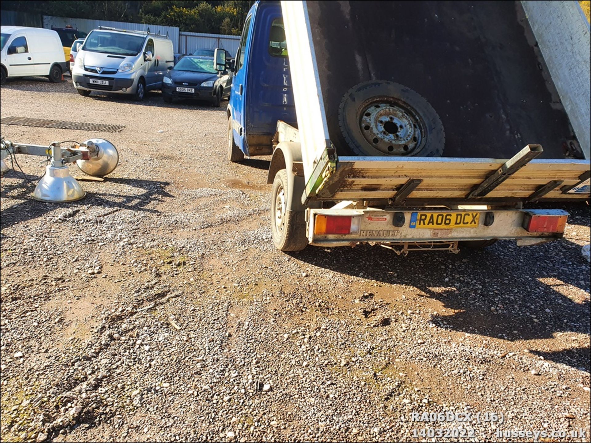 06/06 RENAULT MASTER CCML35 DCI 120 MWB - 2463cc 2dr Tipper (Grey) - Image 16 of 22