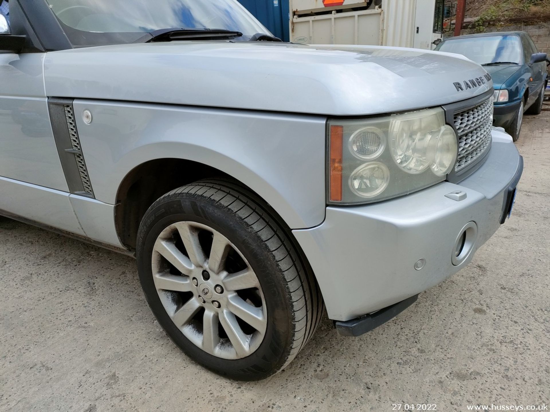 06/06 LAND ROVER RANGEROVER V8 SC AUTO - 4197cc 5dr Estate (Silver, 154k) - Image 12 of 23