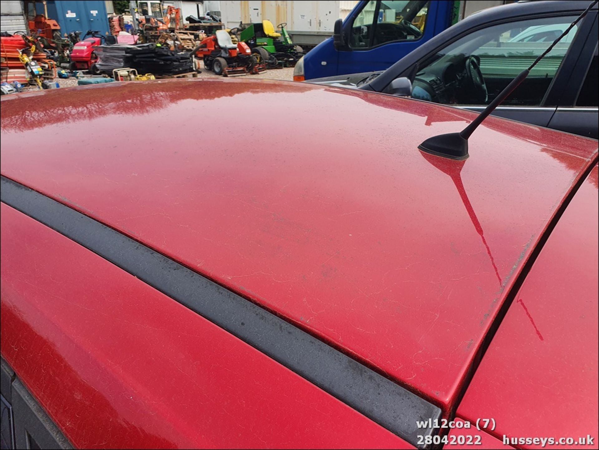 12/12 FORD FOCUS TITANIUM TURBO - 998cc 5dr Hatchback (Red) - Image 8 of 14