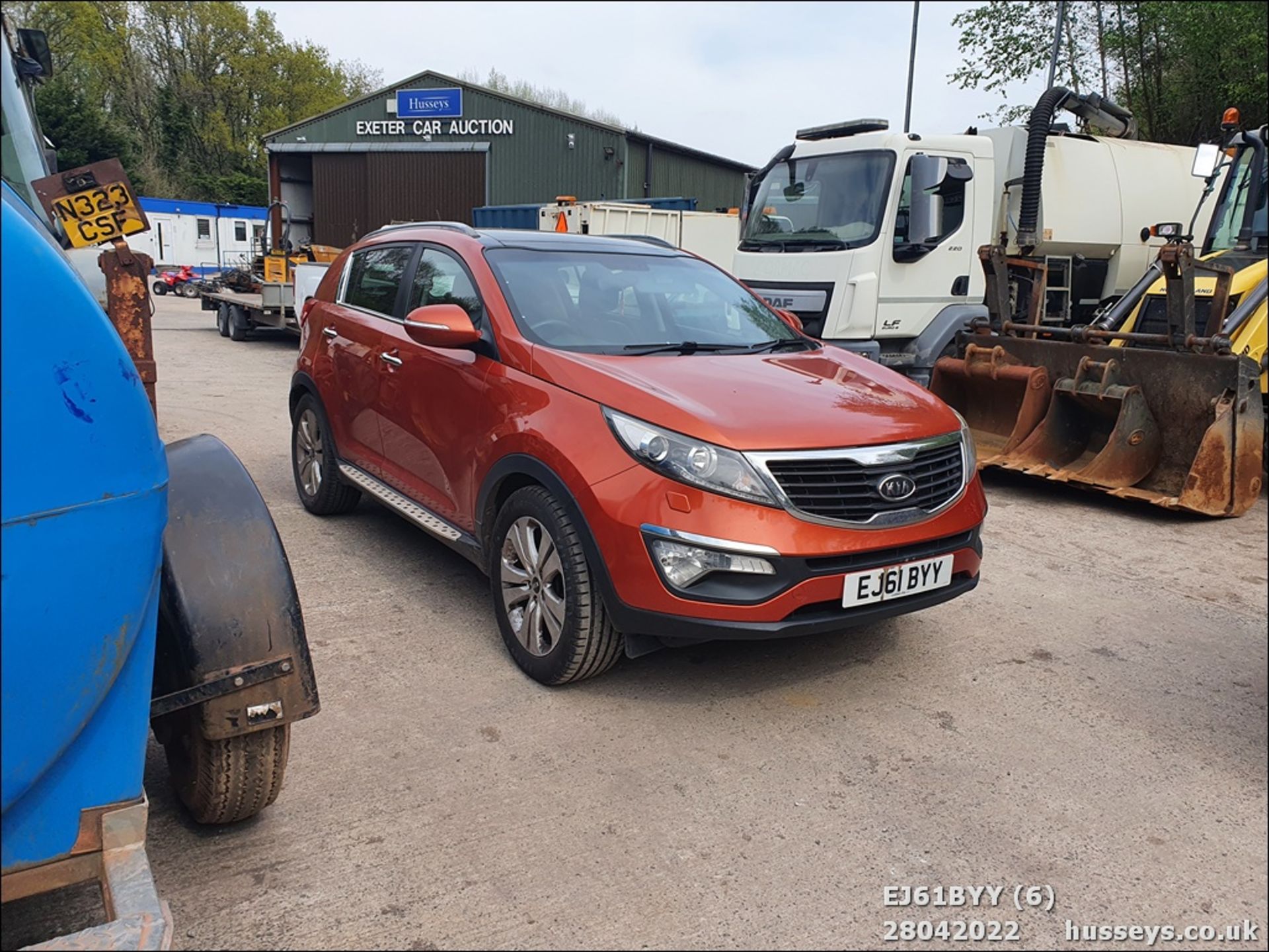 11/61 KIA SPORTAGE 3 SAT NAV CRDI - 1685cc 5dr Estate (Orange, 192k) - Image 6 of 27