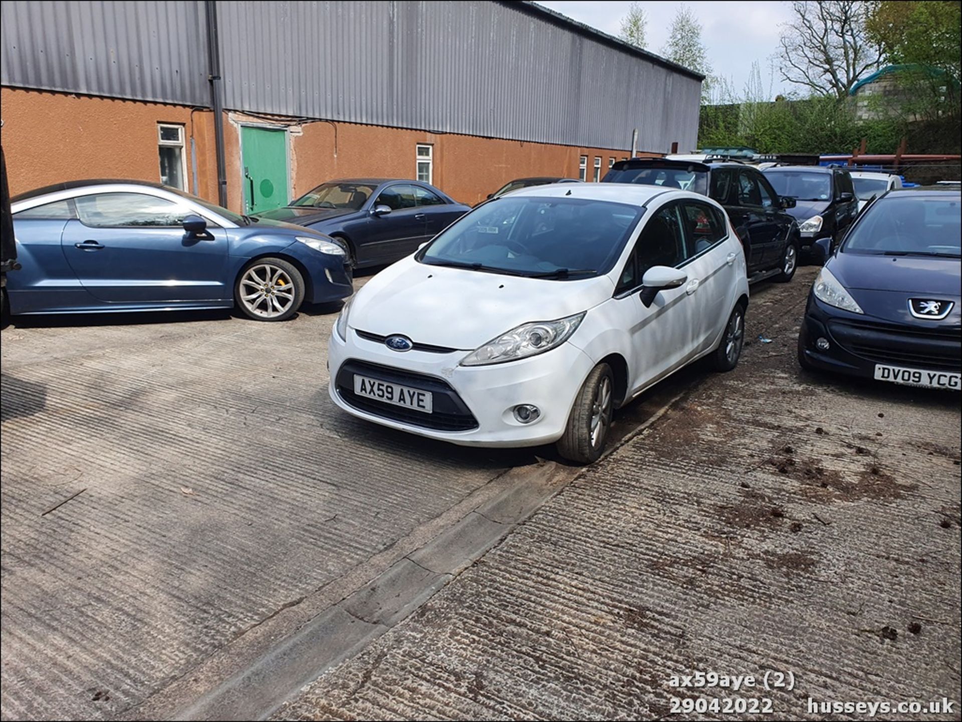 10/59 FORD FIESTA ZETEC 90 TDCI - 1560cc 5dr Hatchback (White, 146k) - Image 3 of 23