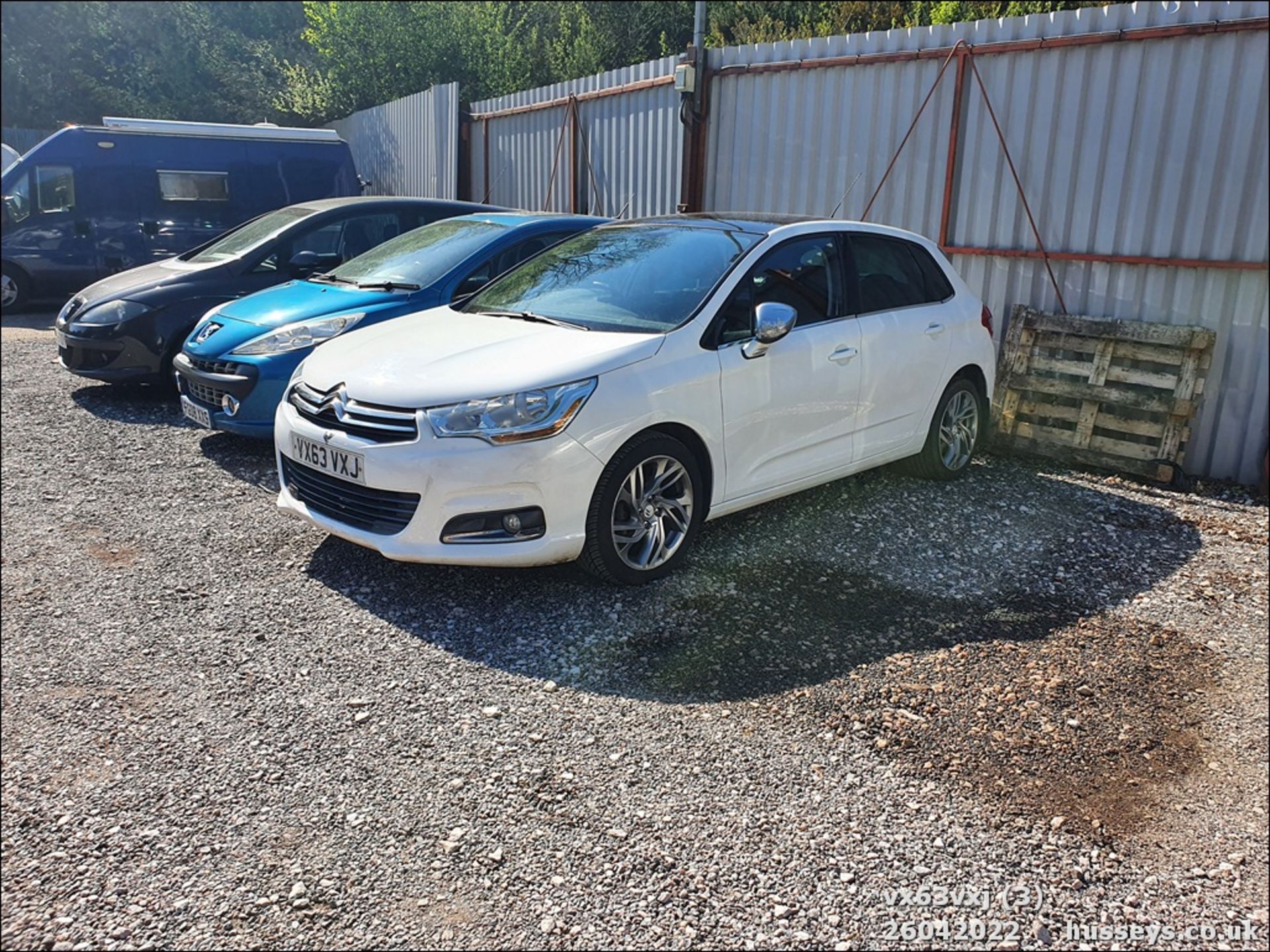 13/63 CITROEN C4 SELECTION AIRDREAM E-H - 1560cc 5dr Hatchback (White, 57k) - Image 3 of 43