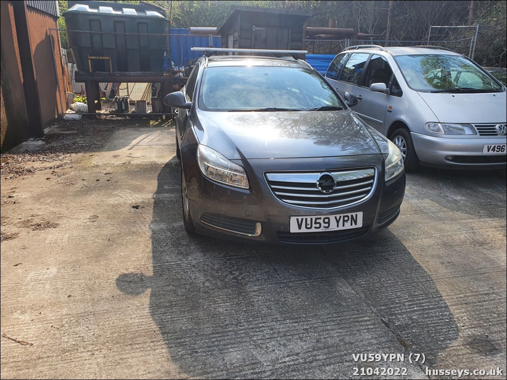 09/59 VAUXHALL INSIGNIA EXCLUSIV 130CDTI - 1956cc 5dr Estate (Grey, 132k) - Image 8 of 28