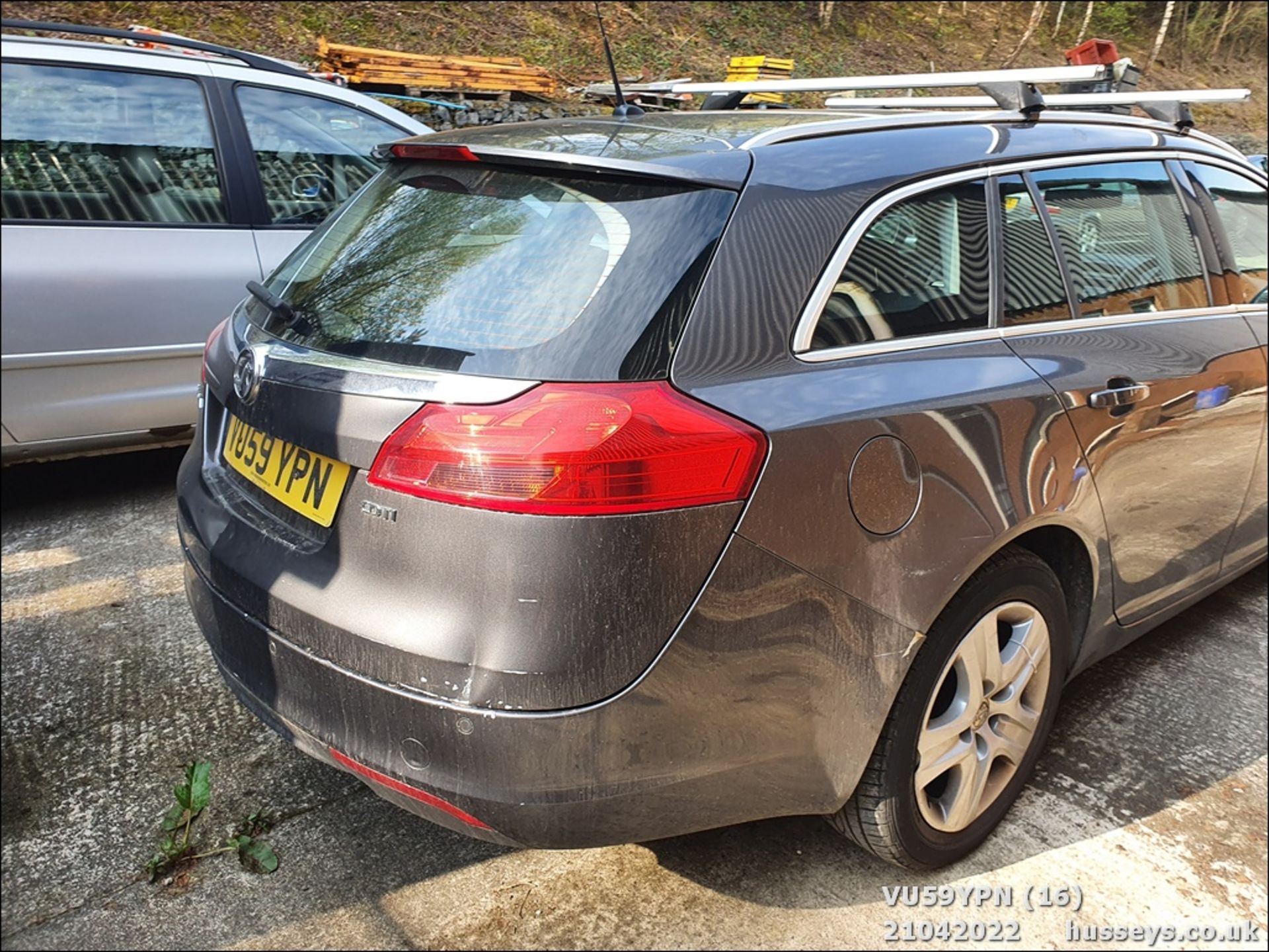 09/59 VAUXHALL INSIGNIA EXCLUSIV 130CDTI - 1956cc 5dr Estate (Grey, 132k) - Image 16 of 28