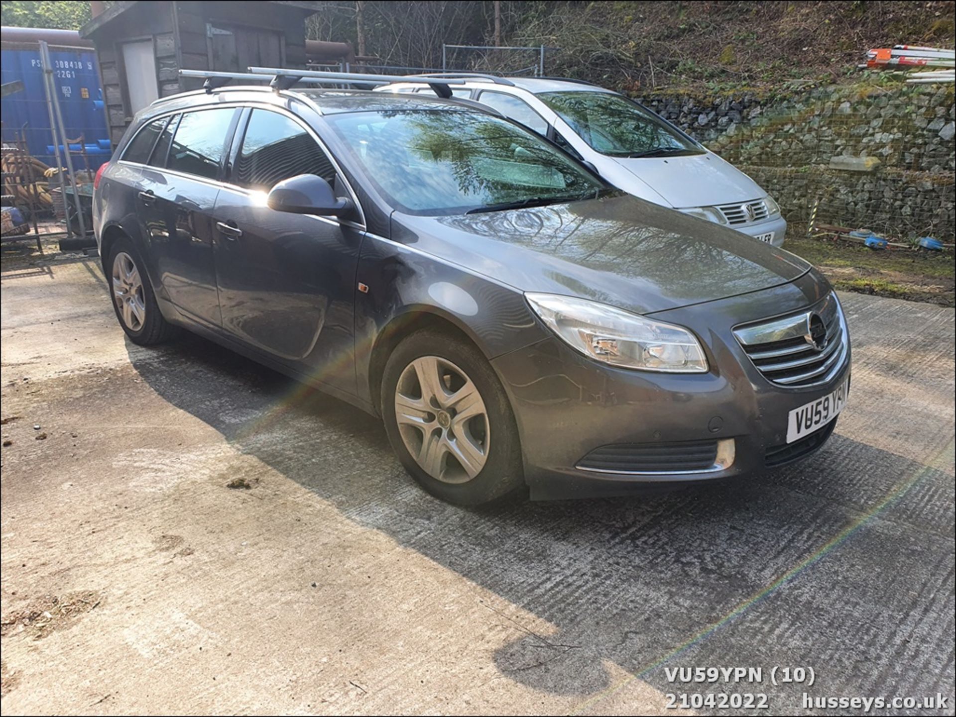 09/59 VAUXHALL INSIGNIA EXCLUSIV 130CDTI - 1956cc 5dr Estate (Grey, 132k) - Image 10 of 28