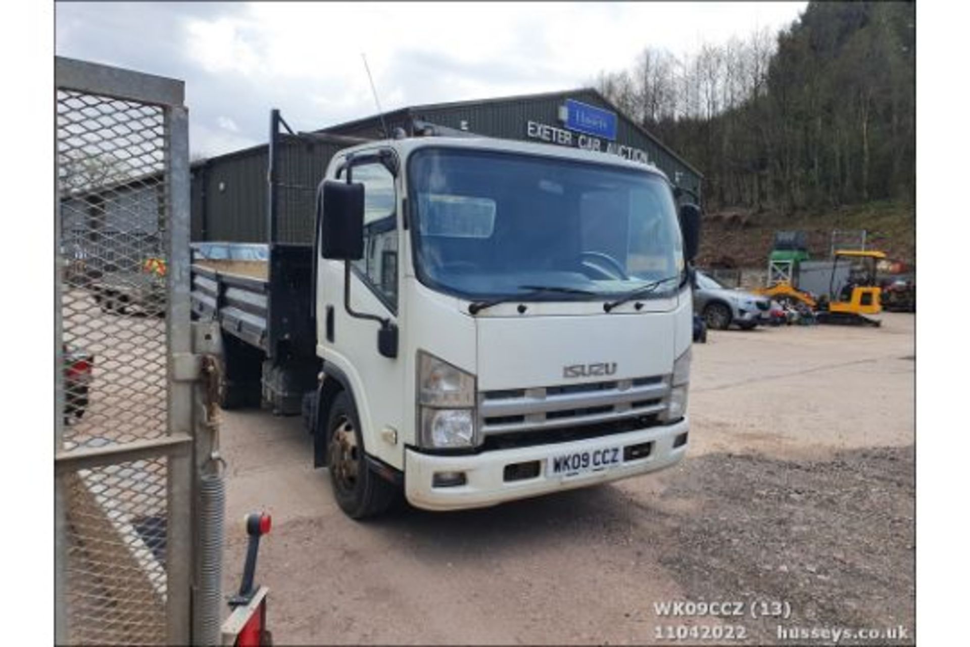 09/09 ISUZU TRUCKS NQR 70 - 5193cc 2dr Tipper (White, 205k) - Image 13 of 18