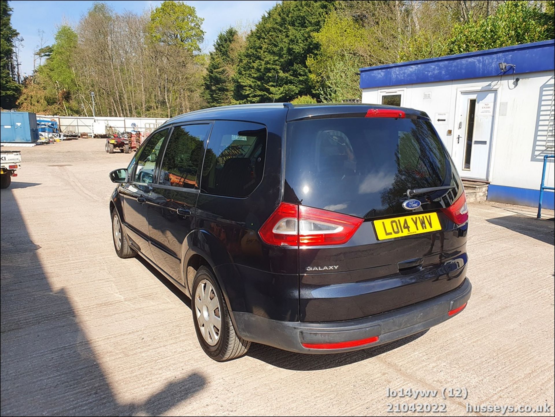 14/14 FORD GALAXY ZETEC TDCI AUTO - 1997cc 5dr MPV (Black, 182k) - Image 12 of 25