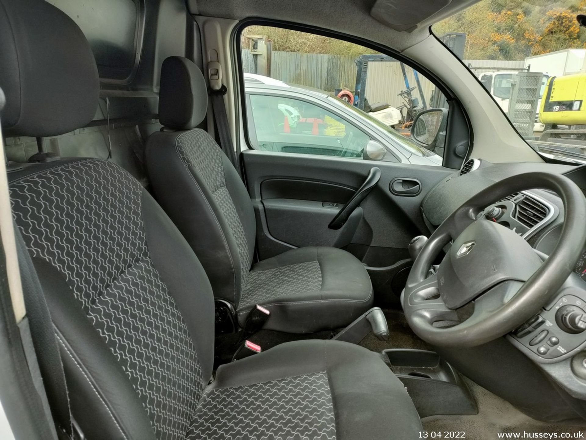 14/64 RENAULT KANGOO ML19 DCI - 1461cc Van (White, 262k) - Image 18 of 20