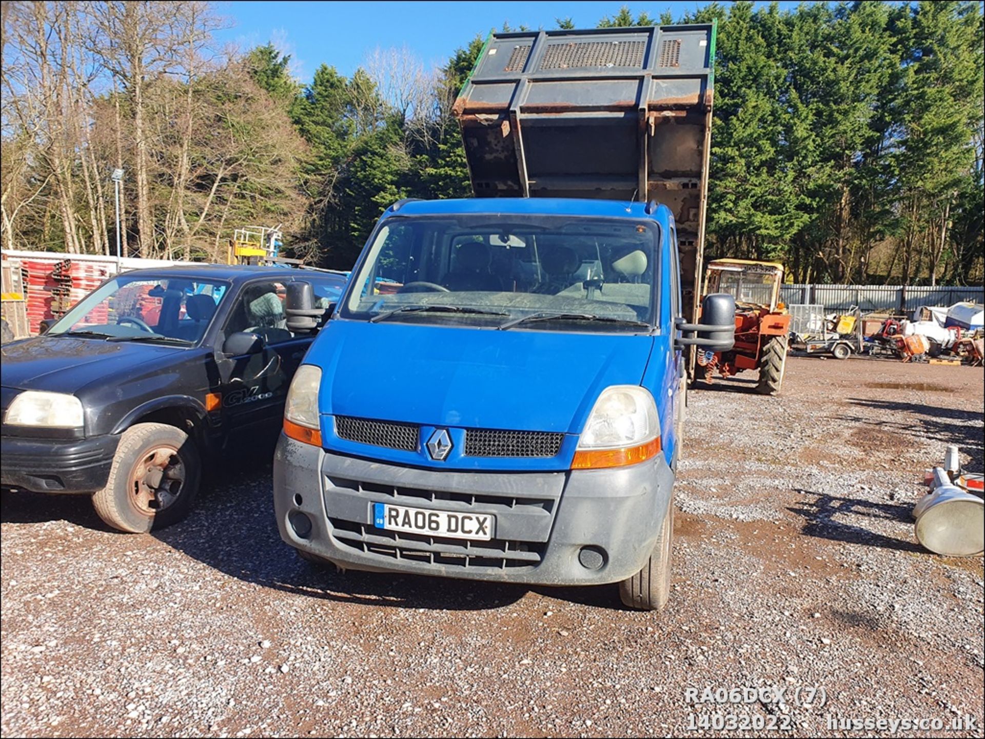 06/06 RENAULT MASTER CCML35 DCI 120 MWB - 2463cc 2dr Tipper (Grey) - Image 7 of 22