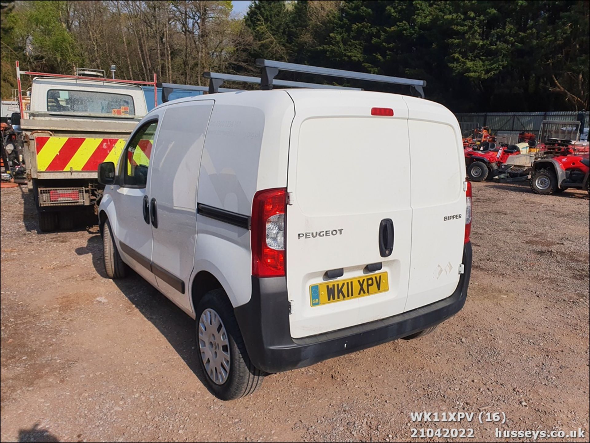 11/11 PEUGEOT BIPPER SE HDI - 1248cc 5dr Van (White, 54k) - Image 16 of 26