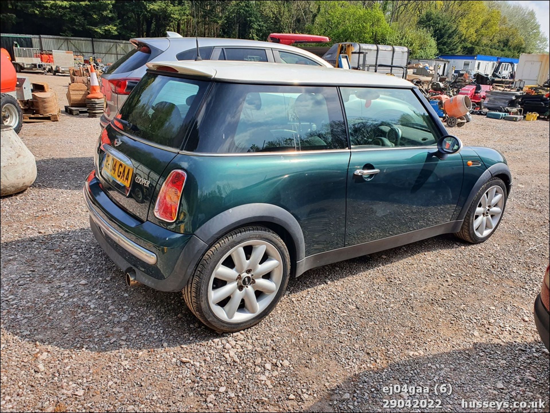 04/04 MINI MINI COOPER - 1598cc 3dr Hatchback (Green, 114k) - Image 6 of 26