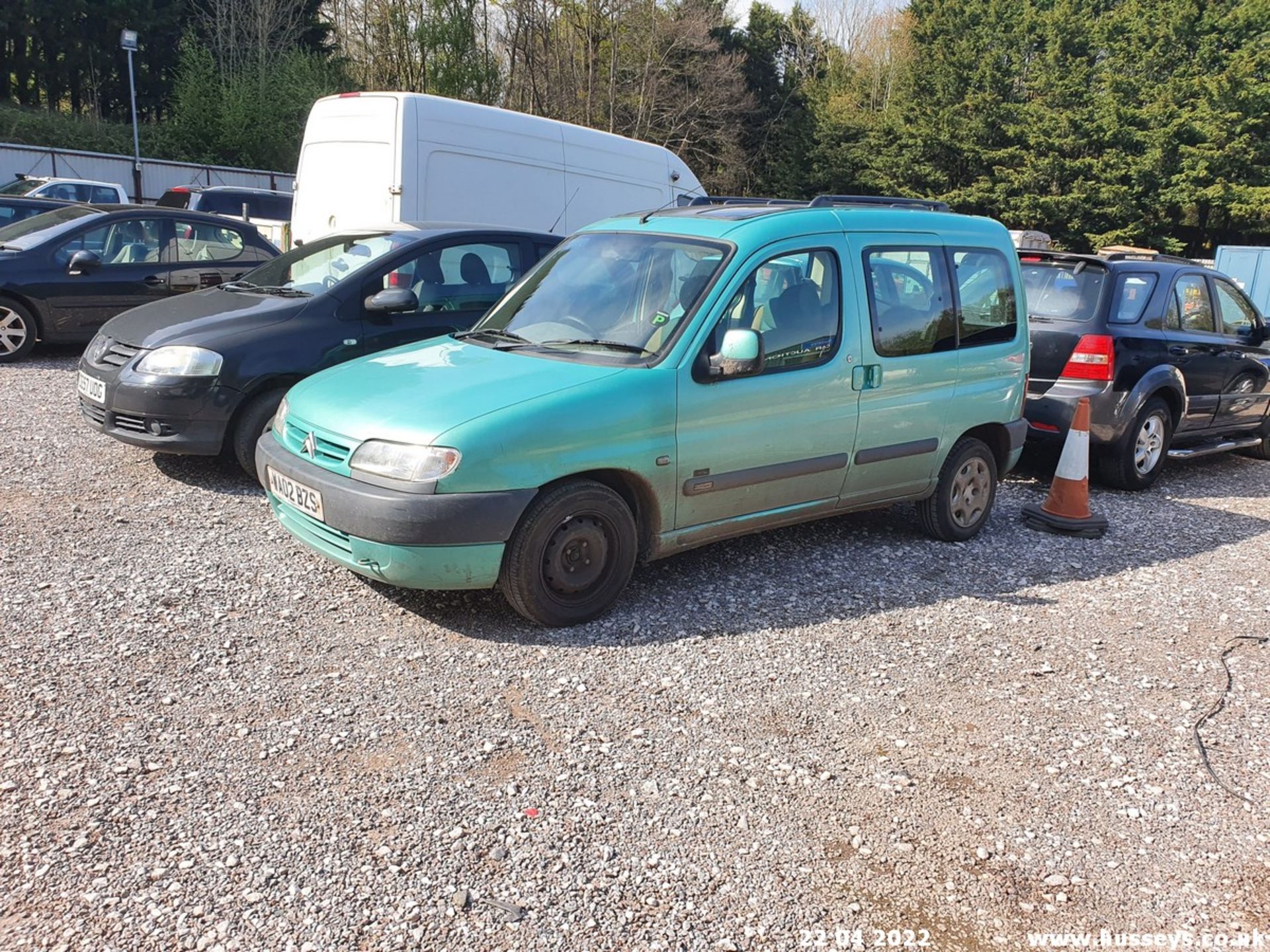 02/02 CITROEN BERLINGO MULTISPACE FORTE - 1868cc 5dr MPV (Green) - Image 9 of 18