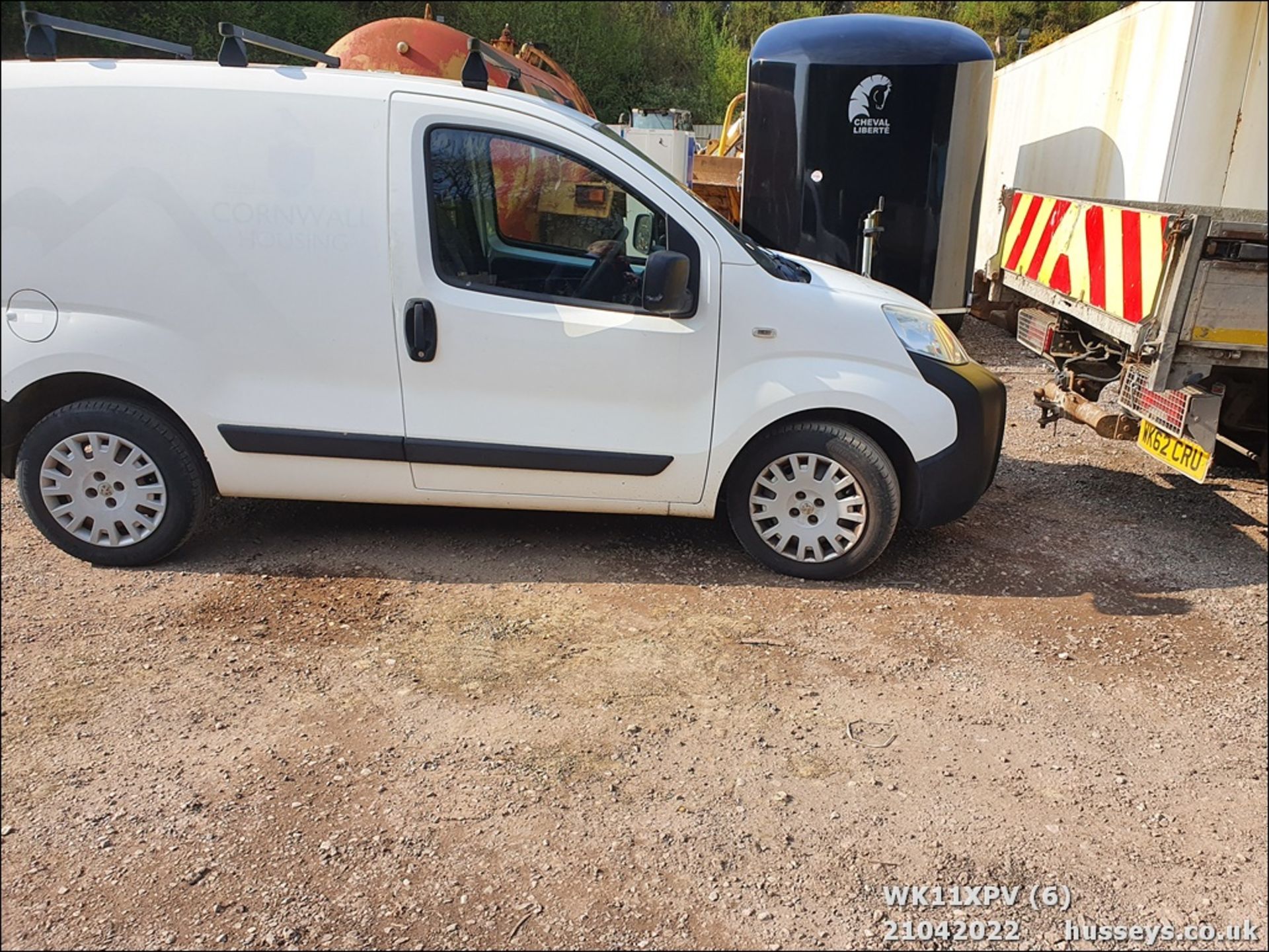 11/11 PEUGEOT BIPPER SE HDI - 1248cc 5dr Van (White, 54k) - Image 6 of 26