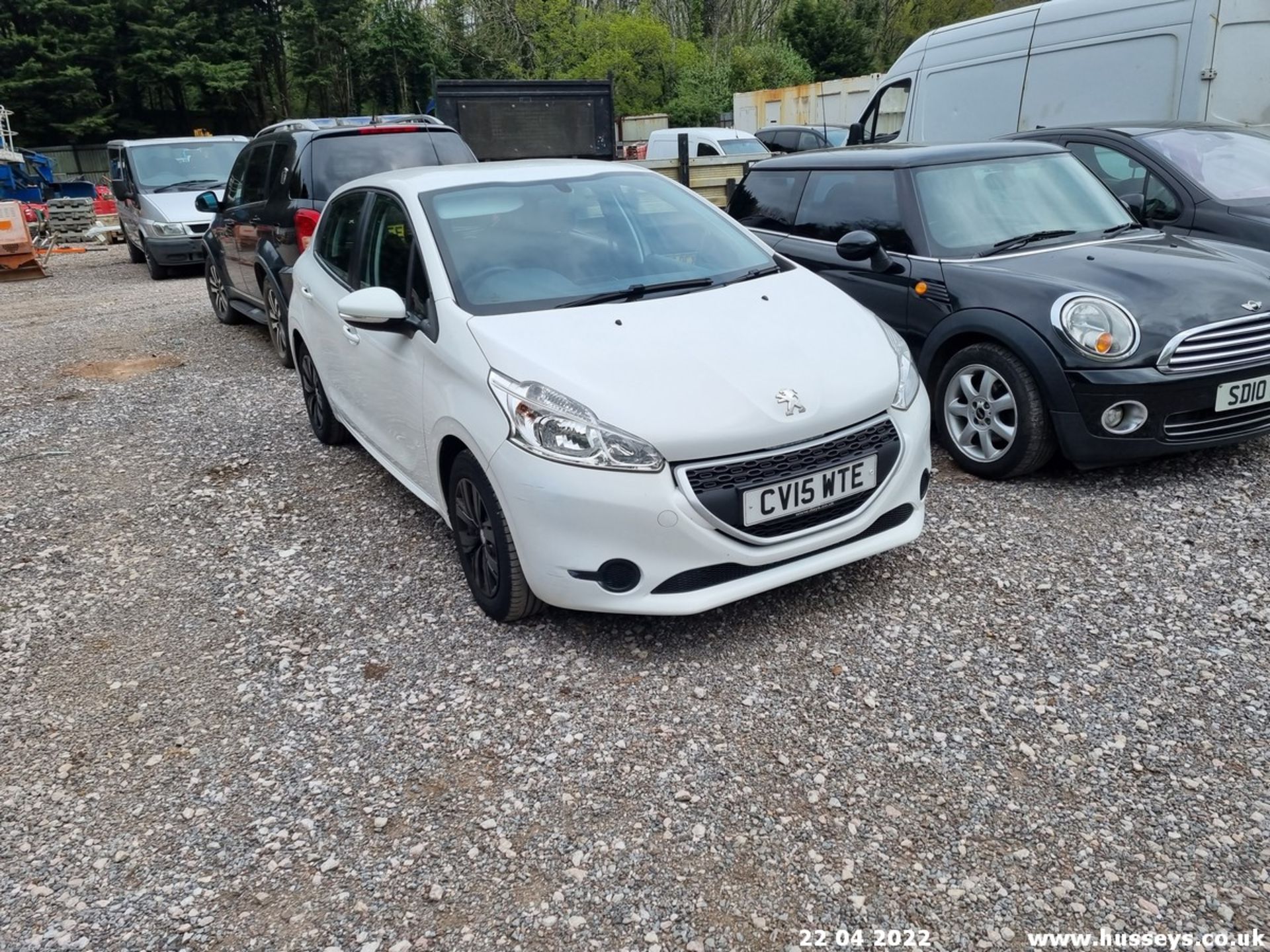 15/15 PEUGEOT 208 ACCESS PLUS - 1000cc 5dr Hatchback (White, 29k) - Image 5 of 20