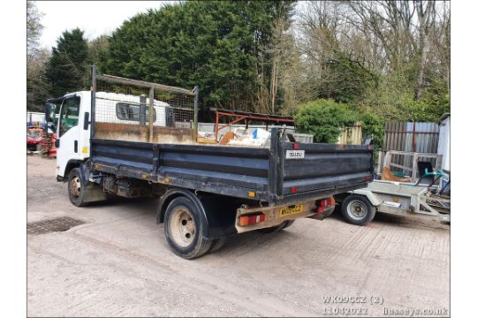 09/09 ISUZU TRUCKS NQR 70 - 5193cc 2dr Tipper (White, 205k) - Image 3 of 18