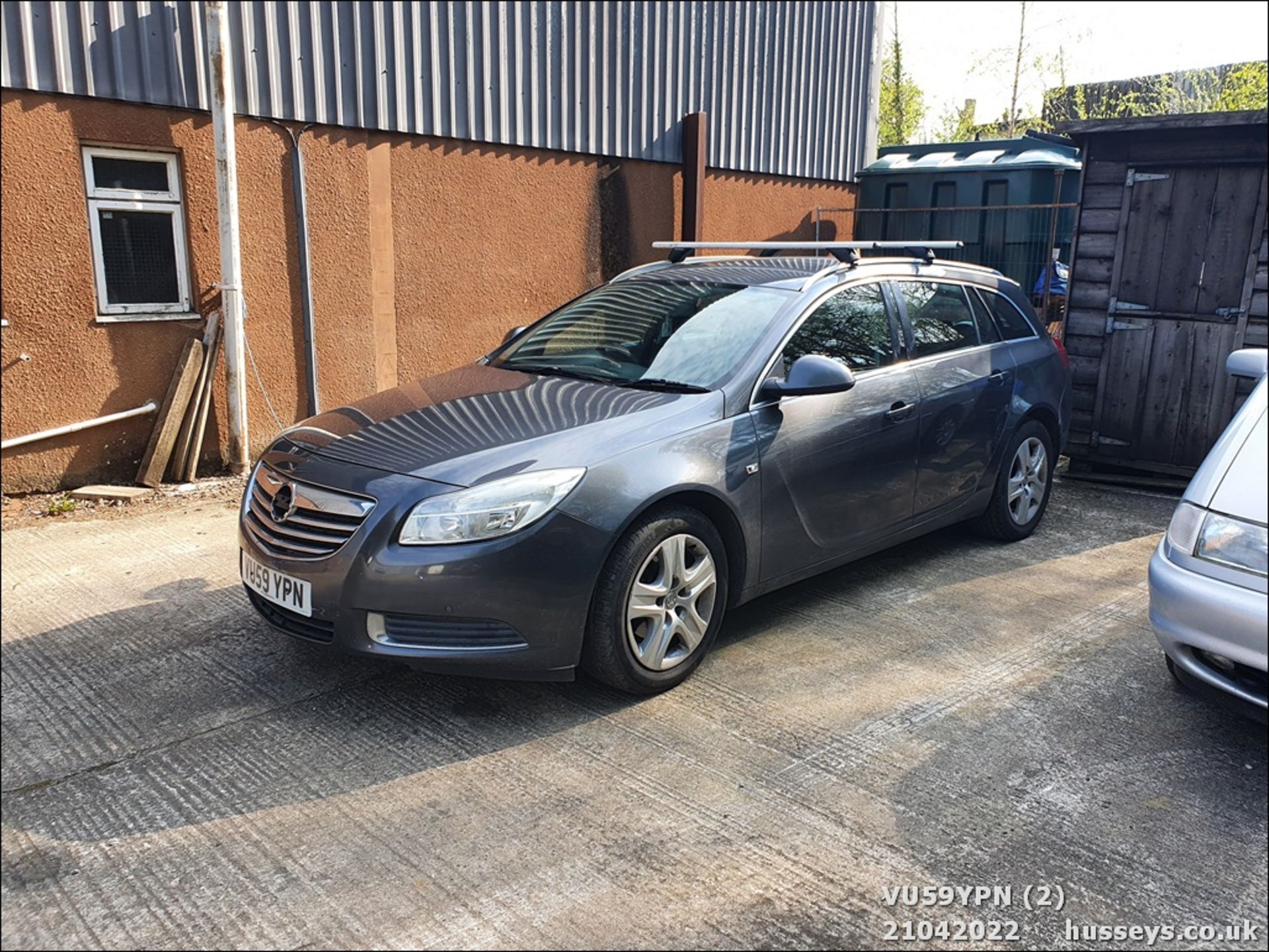 09/59 VAUXHALL INSIGNIA EXCLUSIV 130CDTI - 1956cc 5dr Estate (Grey, 132k) - Image 3 of 28