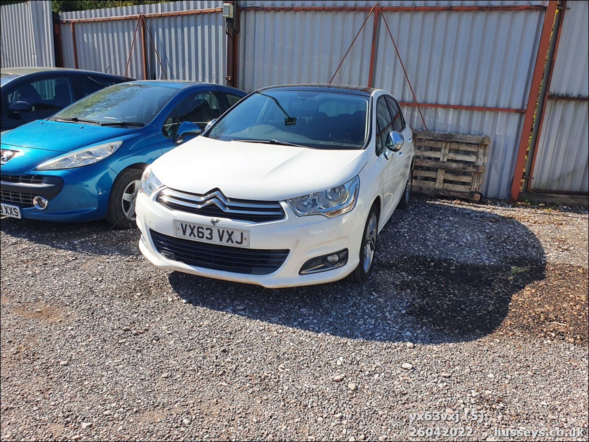 13/63 CITROEN C4 SELECTION AIRDREAM E-H - 1560cc 5dr Hatchback (White, 57k) - Image 5 of 43