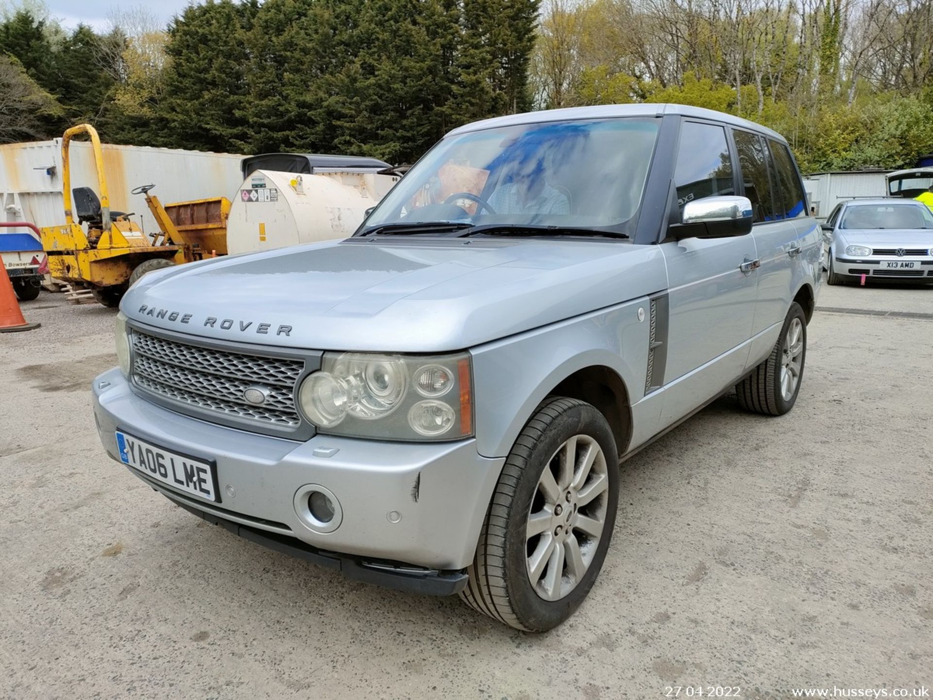 06/06 LAND ROVER RANGEROVER V8 SC AUTO - 4197cc 5dr Estate (Silver, 154k)