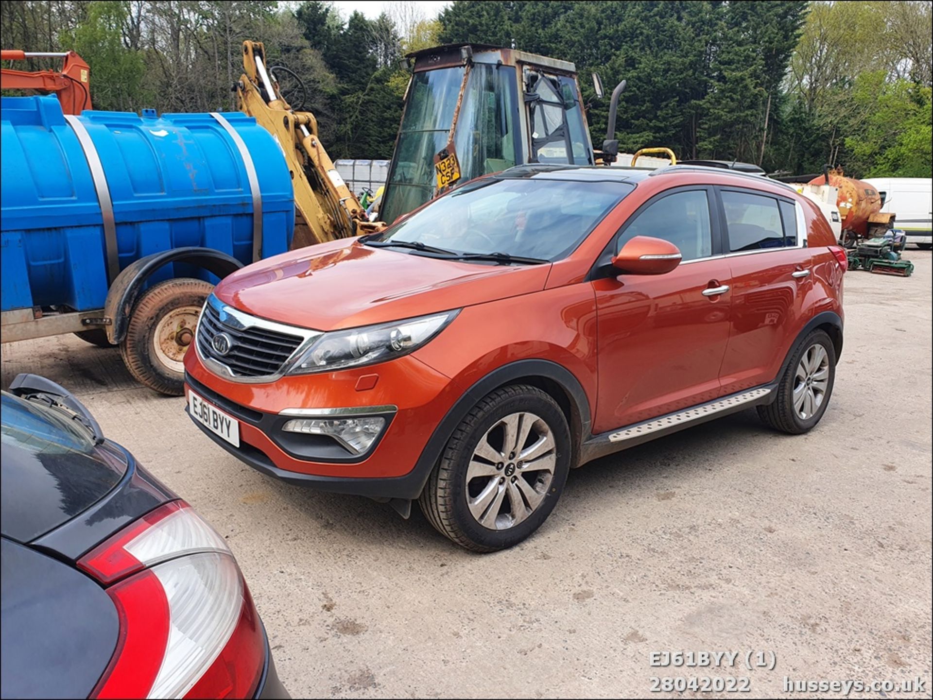 11/61 KIA SPORTAGE 3 SAT NAV CRDI - 1685cc 5dr Estate (Orange, 192k) - Image 2 of 27