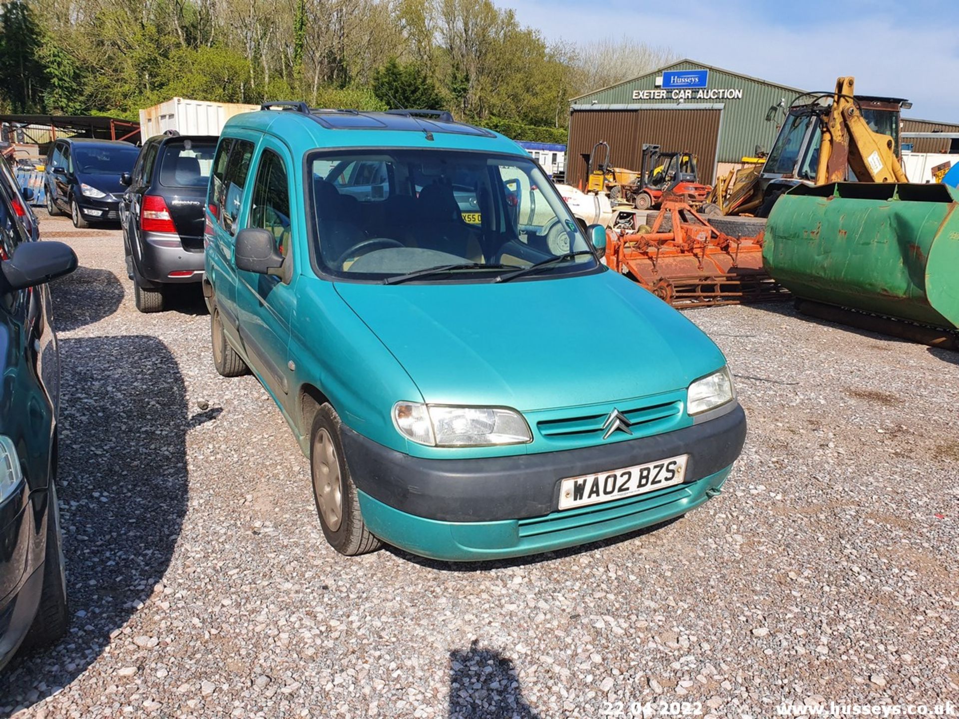 02/02 CITROEN BERLINGO MULTISPACE FORTE - 1868cc 5dr MPV (Green) - Image 3 of 18