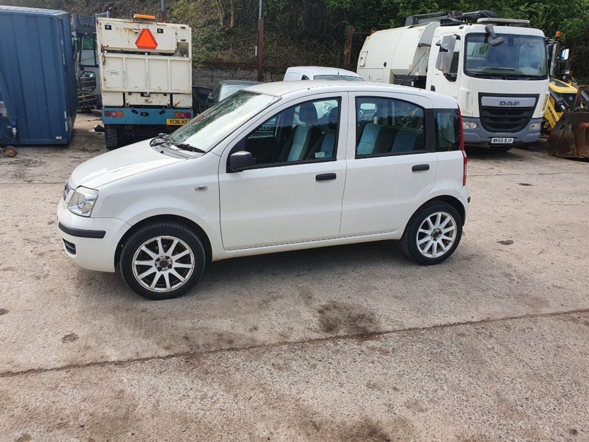 10/59 FIAT PANDA DYNAMIC MULTIJET - 1248cc 5dr Hatchback (White, 82k) - Image 4 of 7