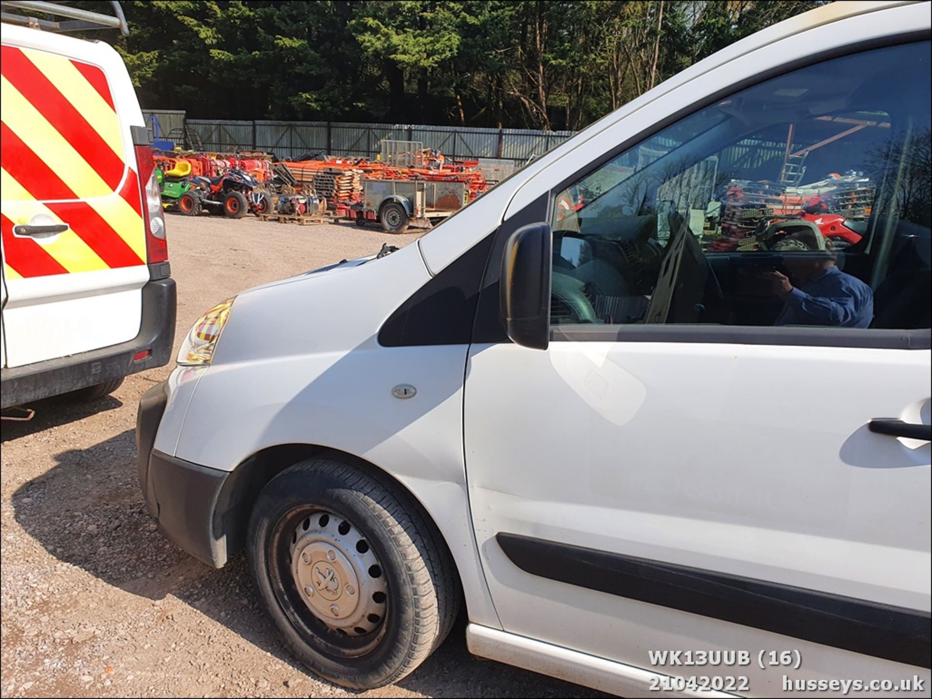 13/13 PEUGEOT EXPERT 1200 L1H1 HDI - 1997cc 6dr Van (White, 108k) - Image 16 of 36