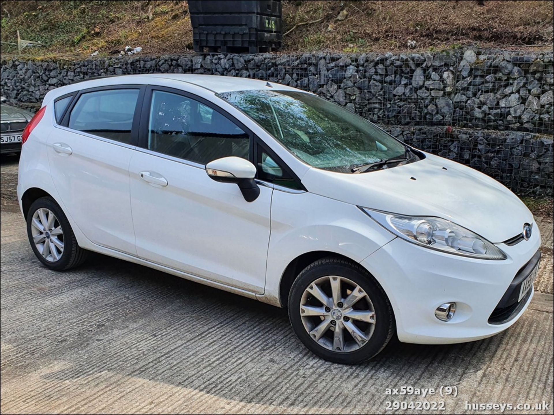 10/59 FORD FIESTA ZETEC 90 TDCI - 1560cc 5dr Hatchback (White, 146k)