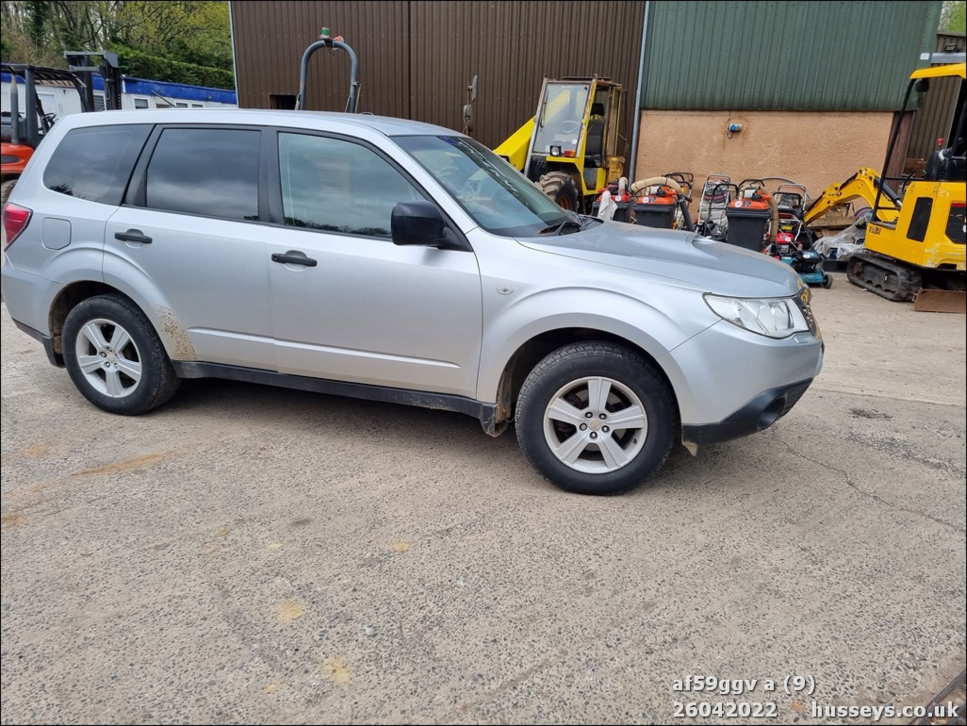 10/59 SUBARU FORESTER X BOXER D 4WD - 1998cc 5dr Estate (Silver, 126k) - Image 19 of 42