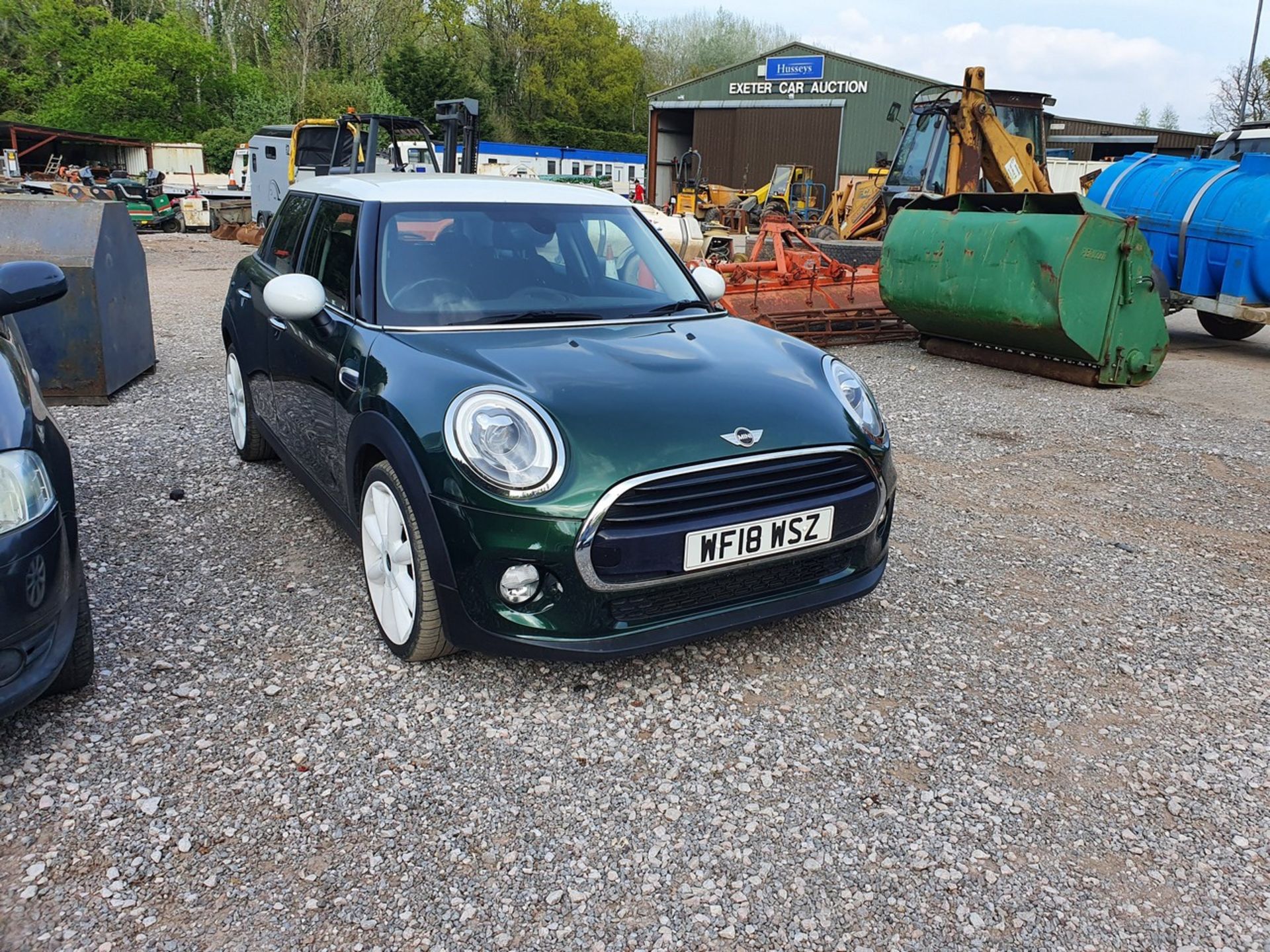 18/18 MINI COOPER - 1499cc 5dr Hatchback (Green, 20k) - Image 2 of 33