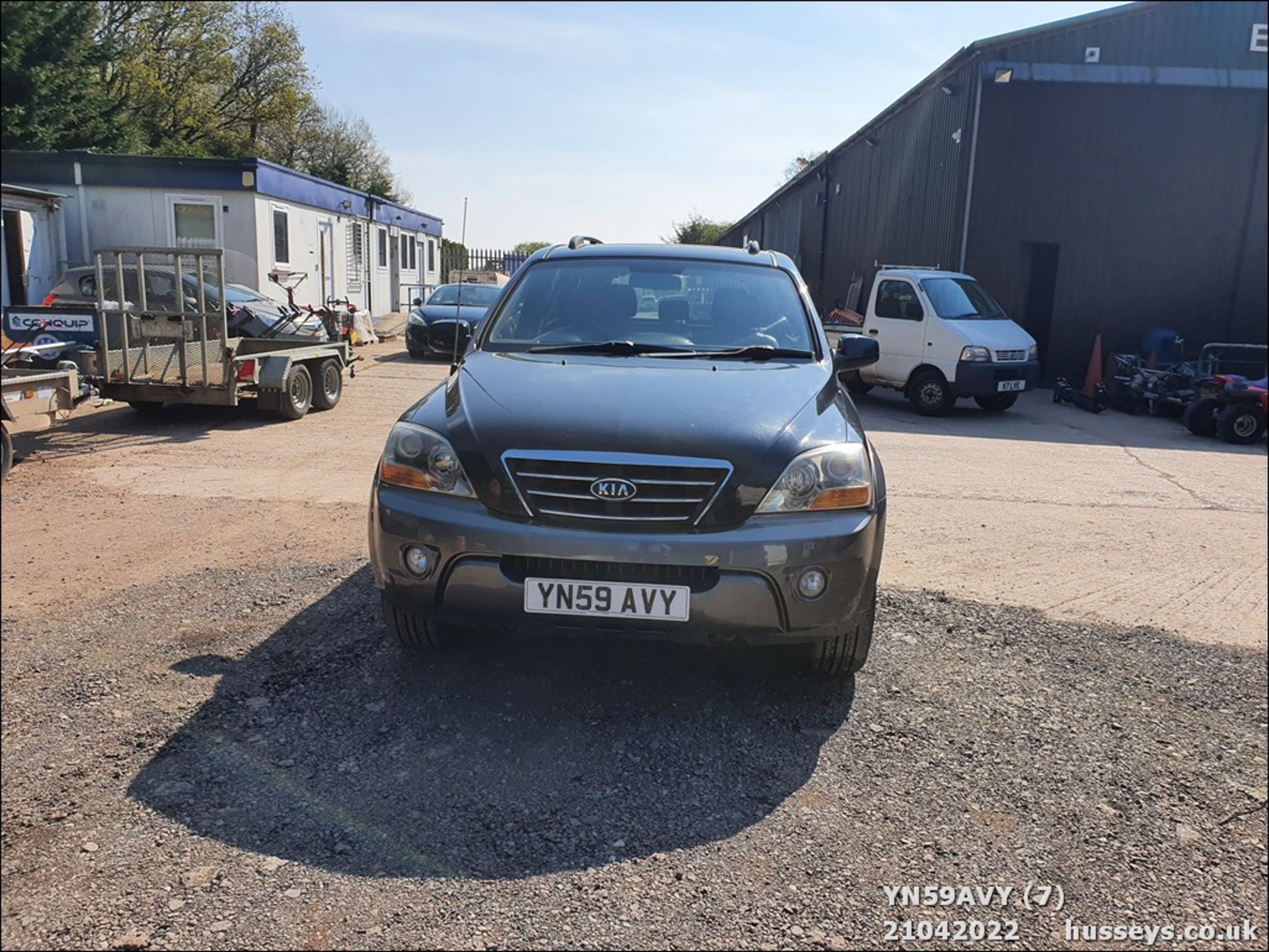 09/59 KIA SORENTO 4x4 - 2497cc 5dr MPV (Black, 55k) - Image 6 of 36