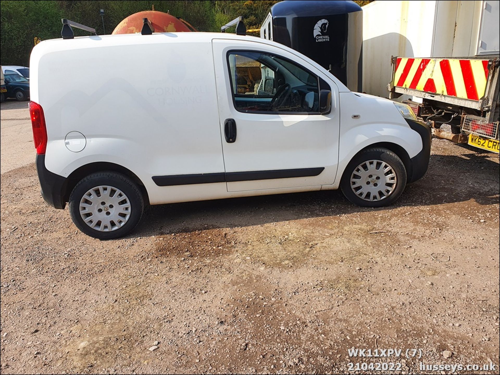 11/11 PEUGEOT BIPPER SE HDI - 1248cc 5dr Van (White, 54k) - Image 7 of 26