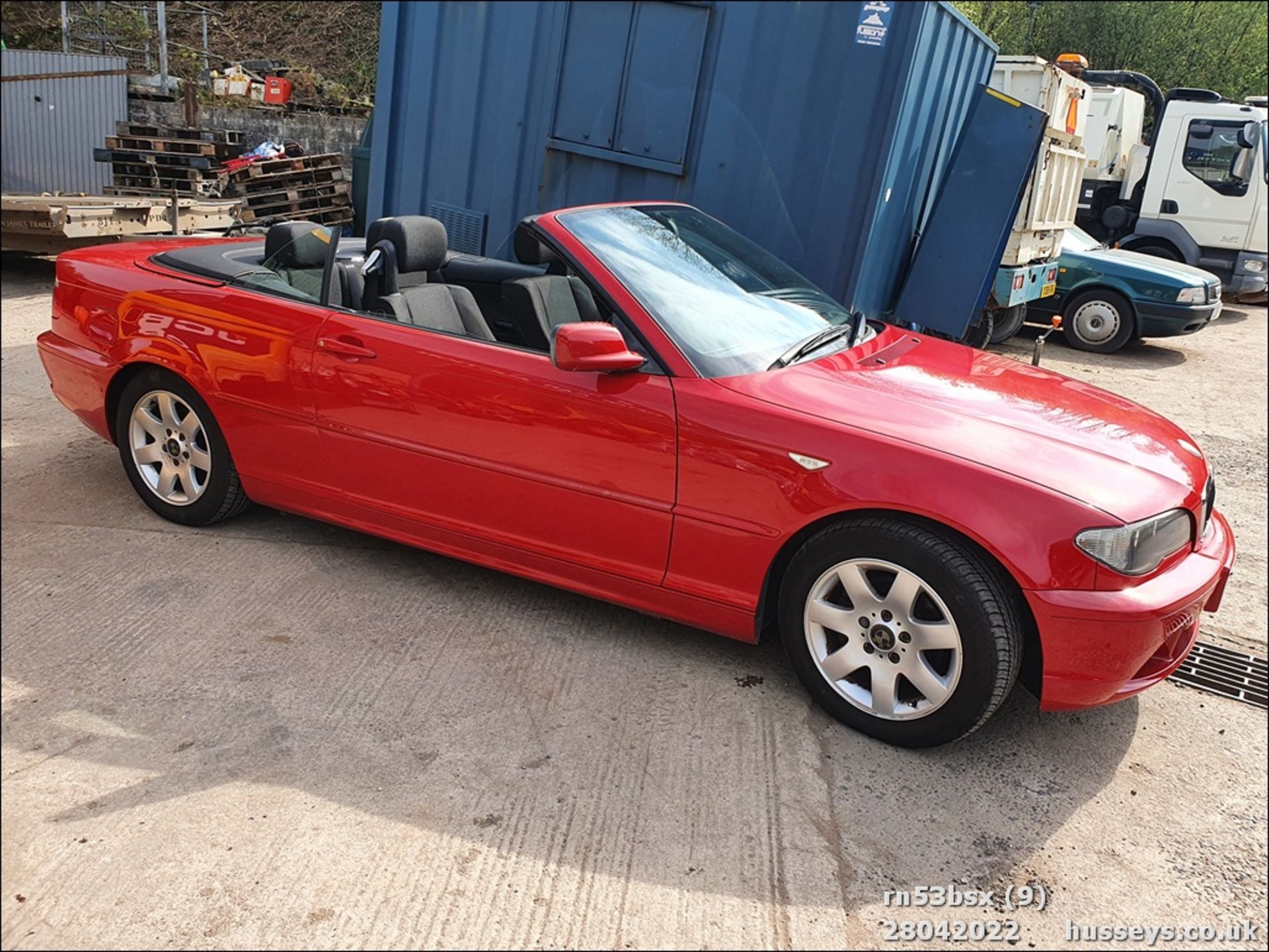 03/53 BMW 318 CI SE - 1995cc 2dr Convertible (Red) - Image 9 of 25