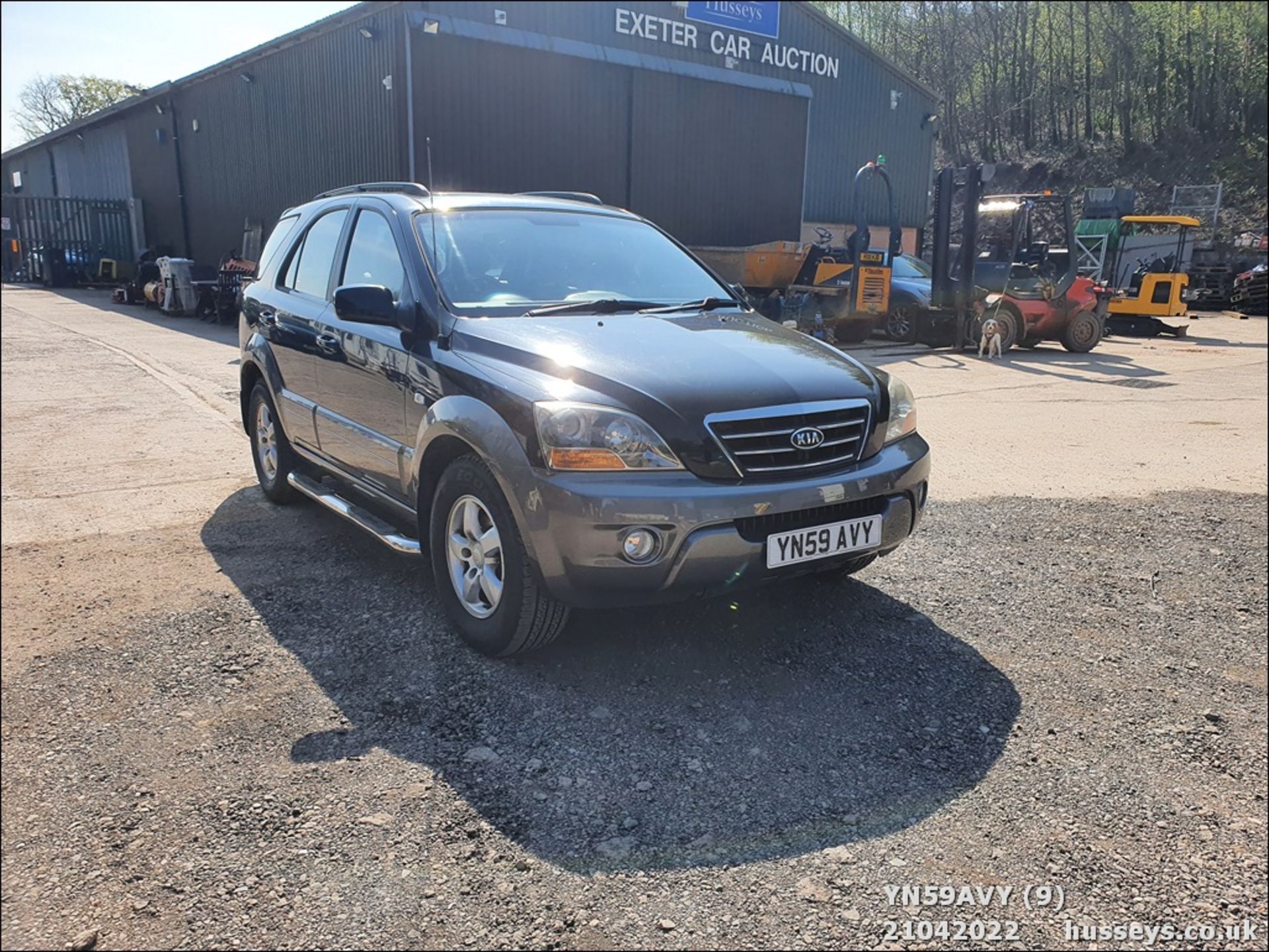 09/59 KIA SORENTO 4x4 - 2497cc 5dr MPV (Black, 55k) - Image 8 of 36