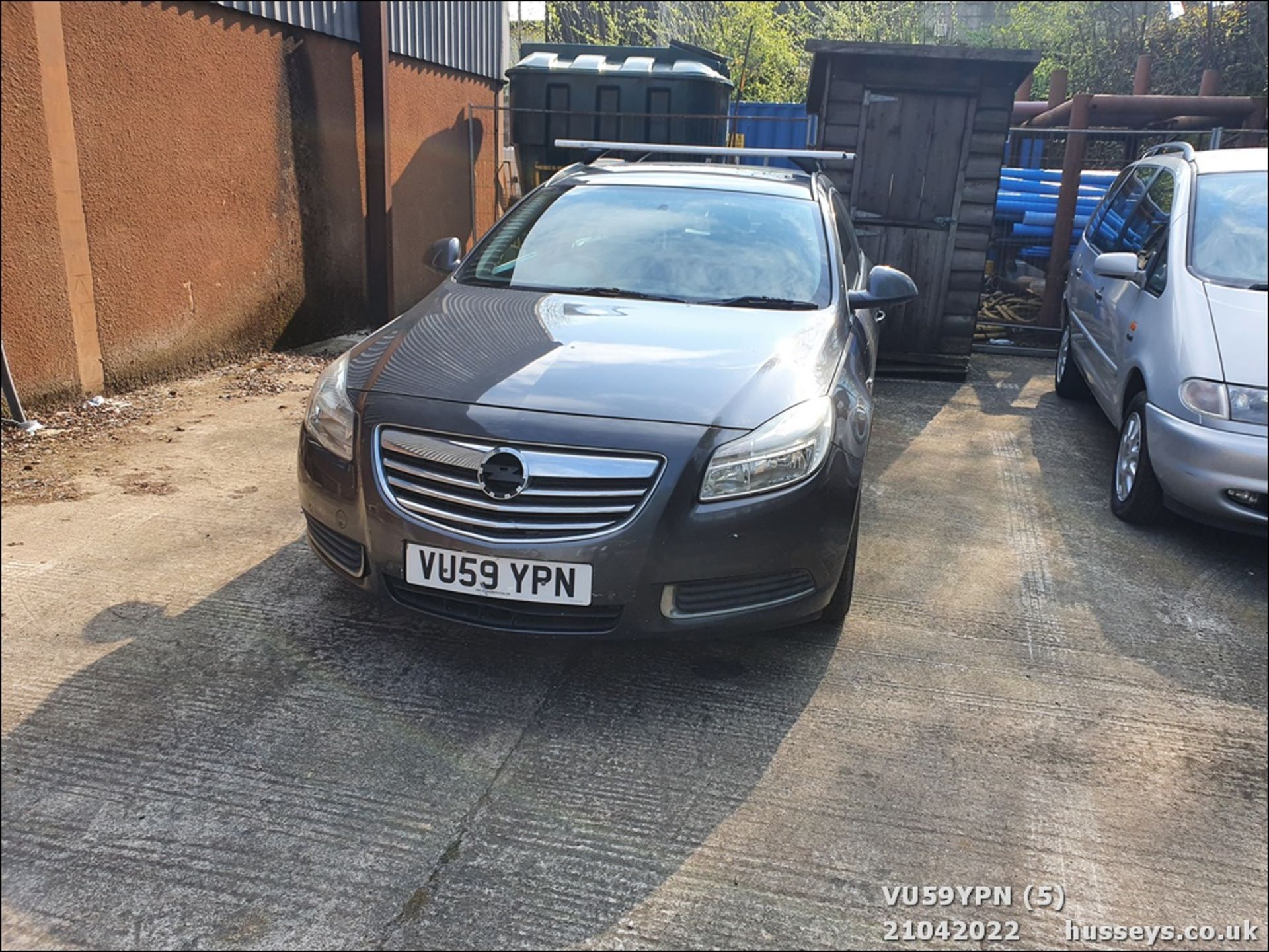 09/59 VAUXHALL INSIGNIA EXCLUSIV 130CDTI - 1956cc 5dr Estate (Grey, 132k) - Image 6 of 28