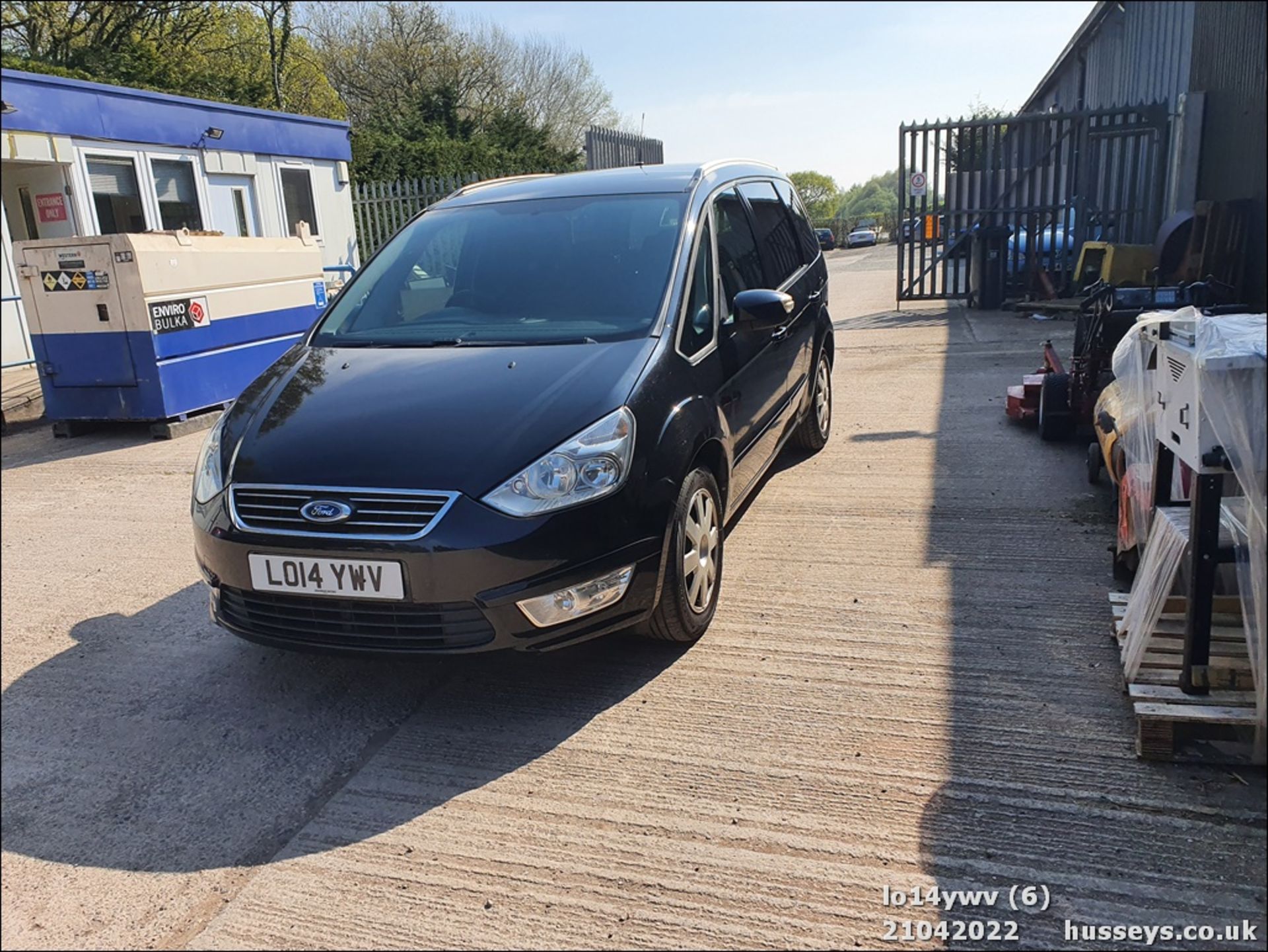 14/14 FORD GALAXY ZETEC TDCI AUTO - 1997cc 5dr MPV (Black, 182k) - Image 7 of 25