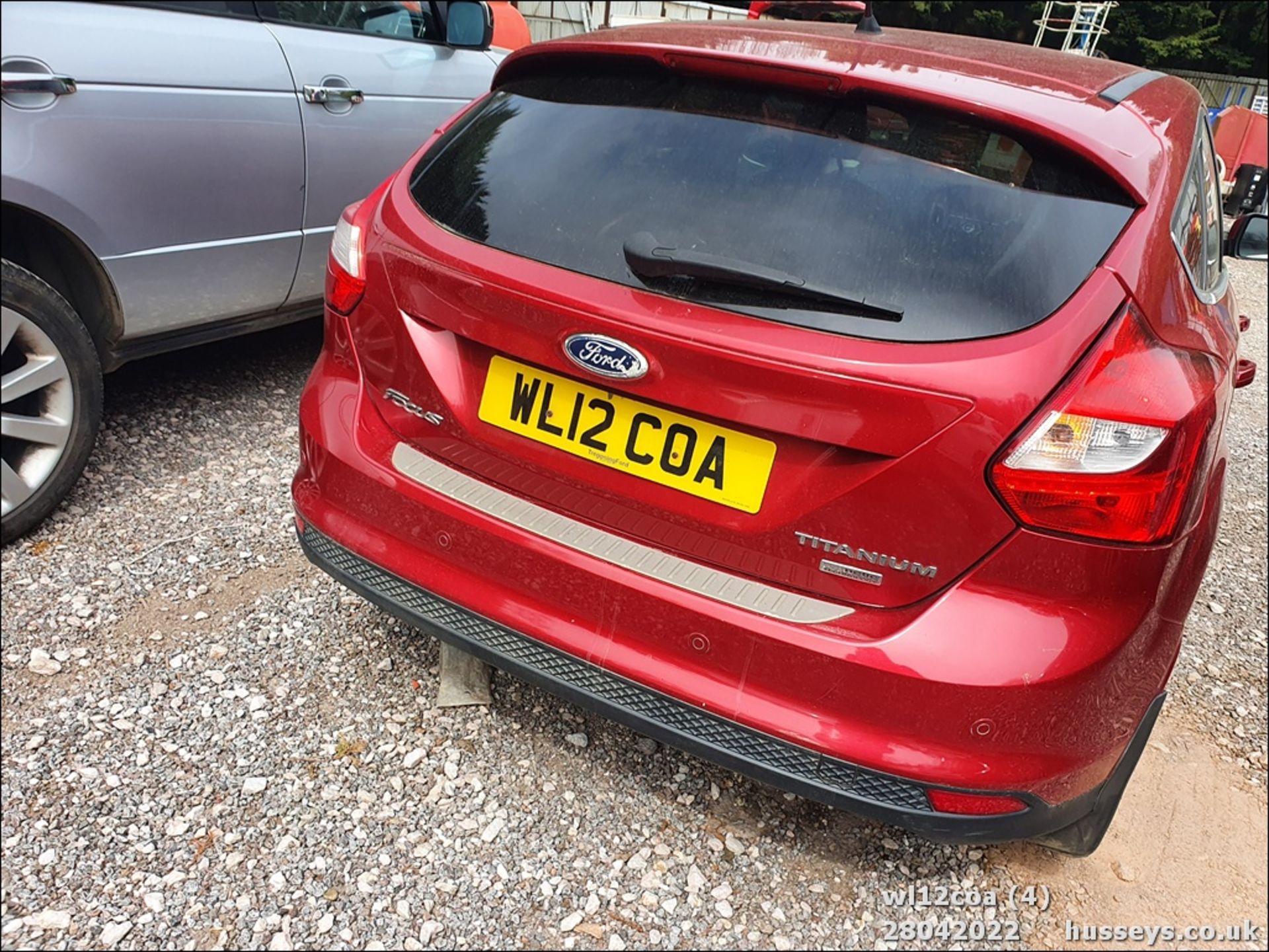 12/12 FORD FOCUS TITANIUM TURBO - 998cc 5dr Hatchback (Red) - Image 5 of 14