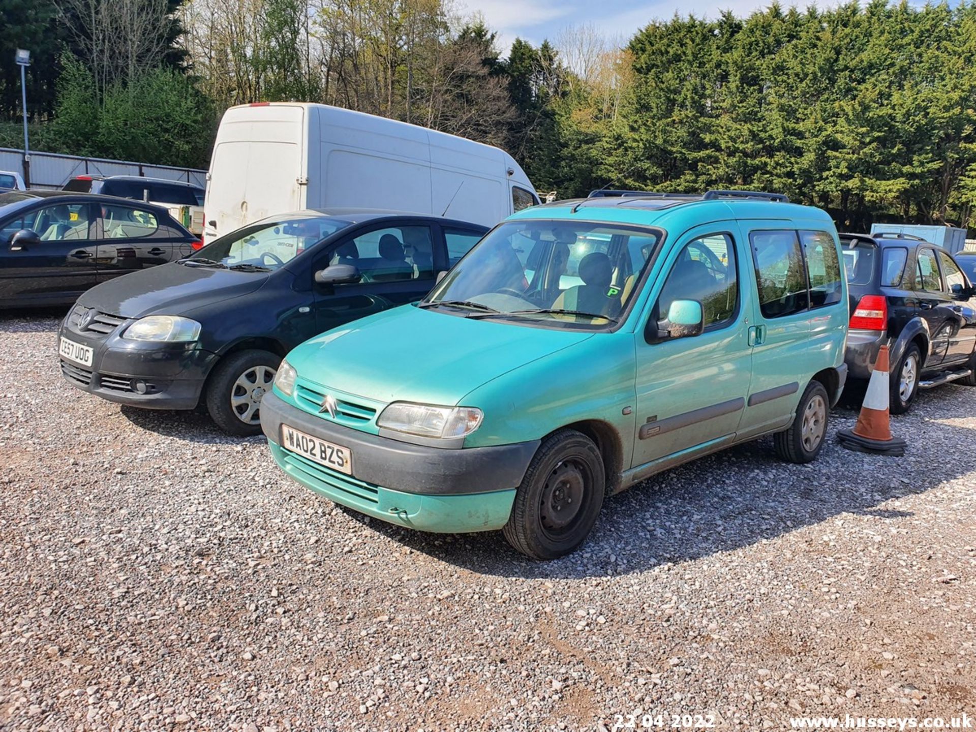 02/02 CITROEN BERLINGO MULTISPACE FORTE - 1868cc 5dr MPV (Green) - Image 8 of 18