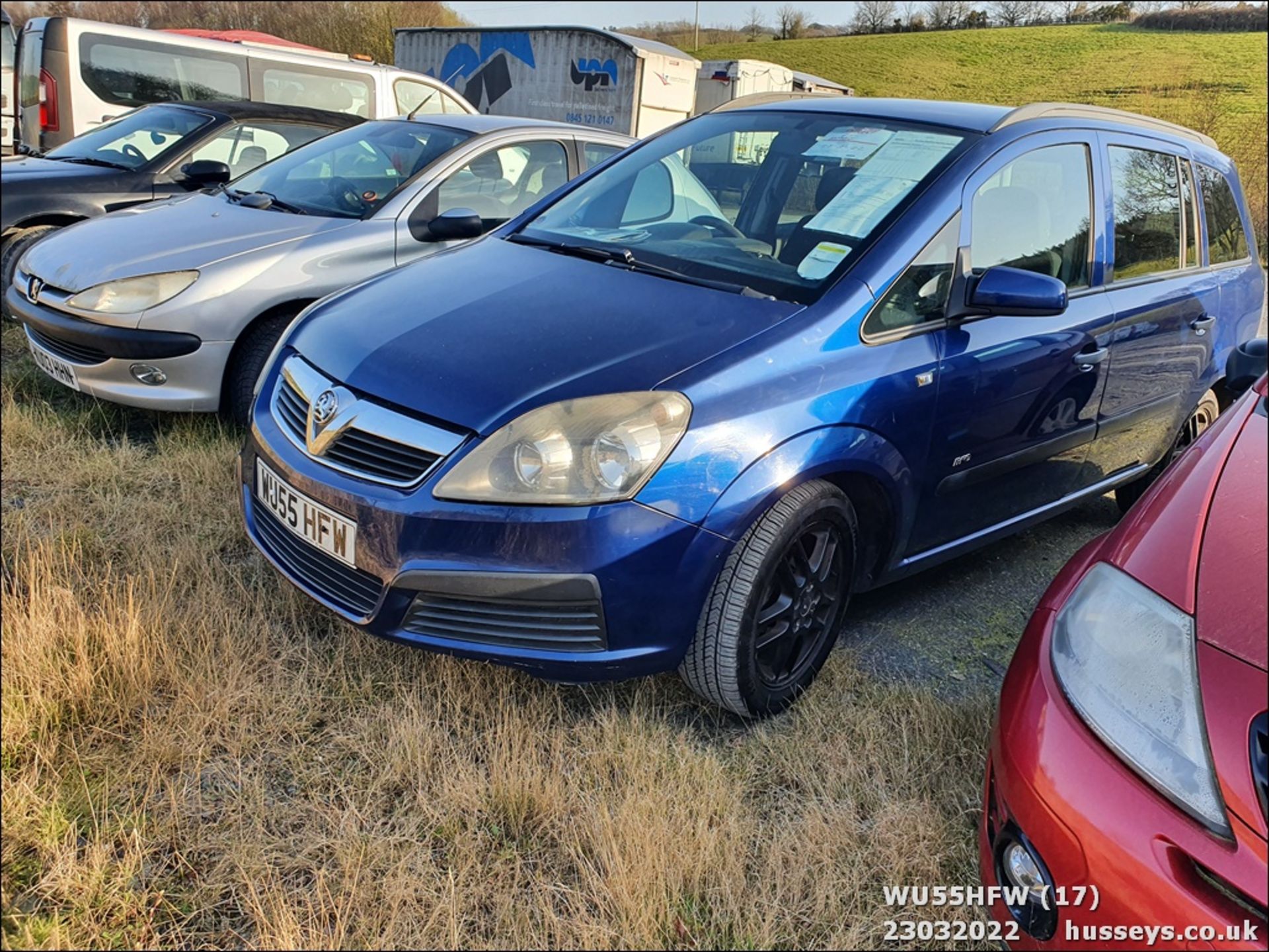 06/55 VAUXHALL ZAFIRA EXPRESSION - 1598cc 5dr MPV (Blue) - Image 17 of 32