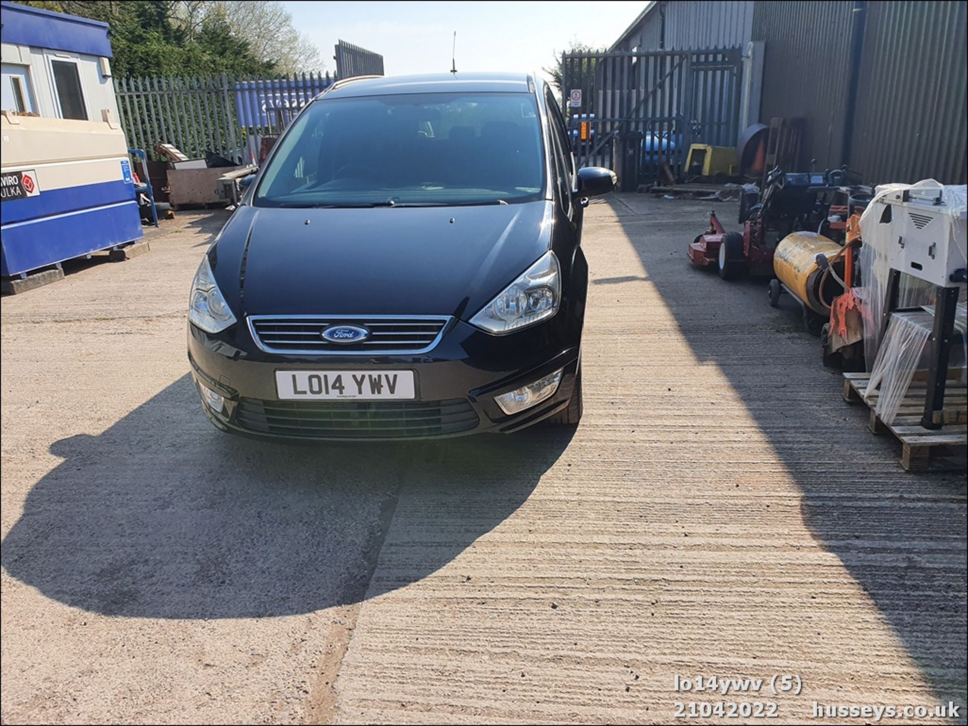 14/14 FORD GALAXY ZETEC TDCI AUTO - 1997cc 5dr MPV (Black, 182k) - Image 6 of 25