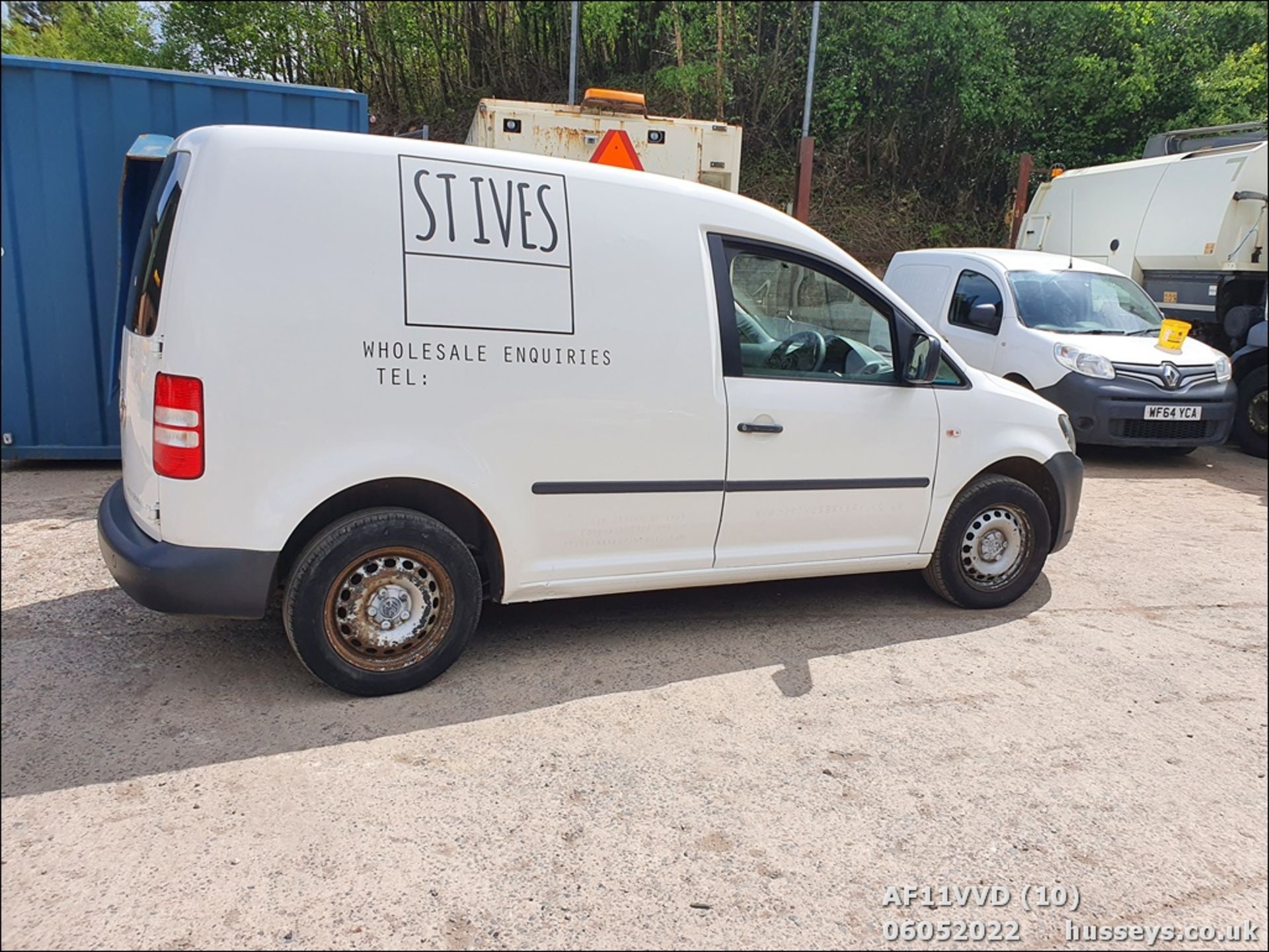 11/11 VOLKSWAGEN CADDY C20 PLUS TDI 102 - 1598cc 5dr Van (White) - Image 10 of 30